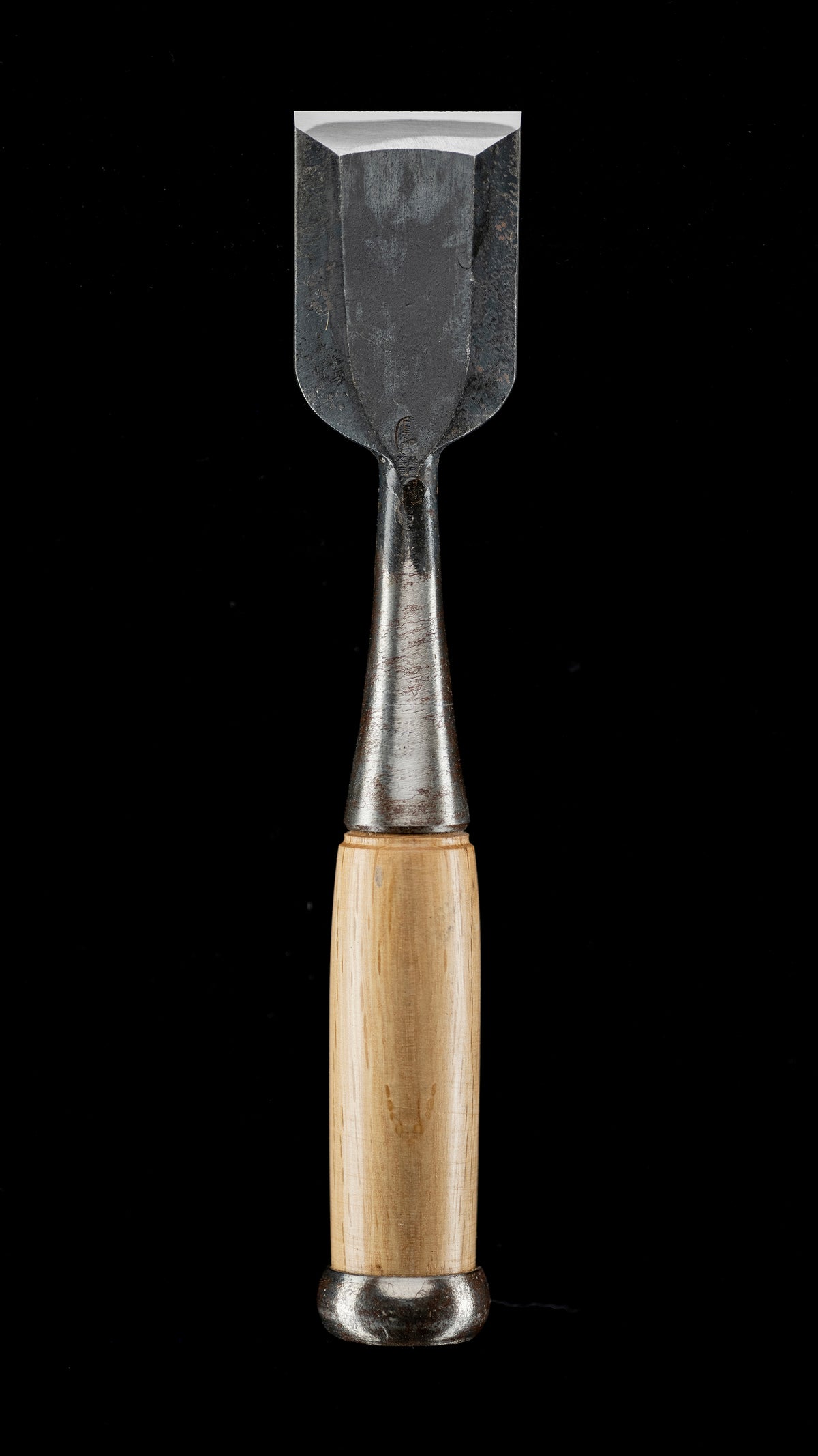 Oire-Nomi Japanese Hand Made Bench Chisel By Hironobu - 42mm