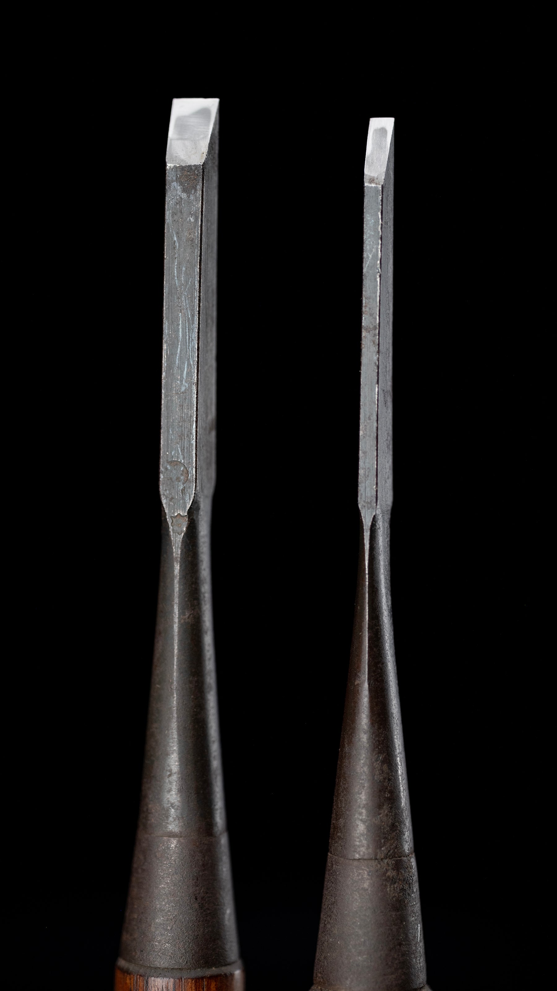 Oire-Nomi Japanese Hand Made Bench Chisel Set By Suketsugu - 3&6mm