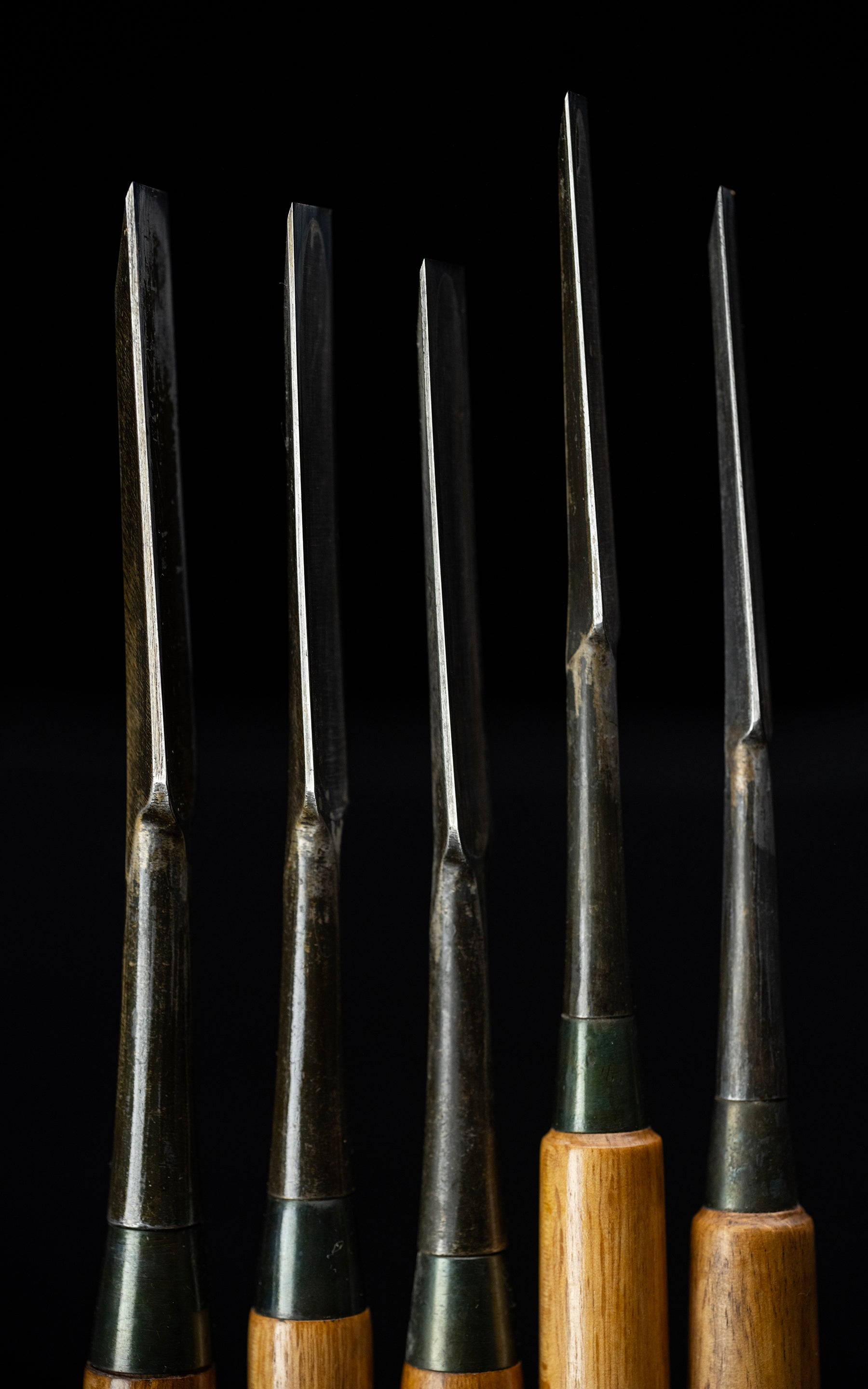 Shinogi-Usu-Nomi Japanese Hand Made Paring Dovetail Chisel Set - 5 pieces