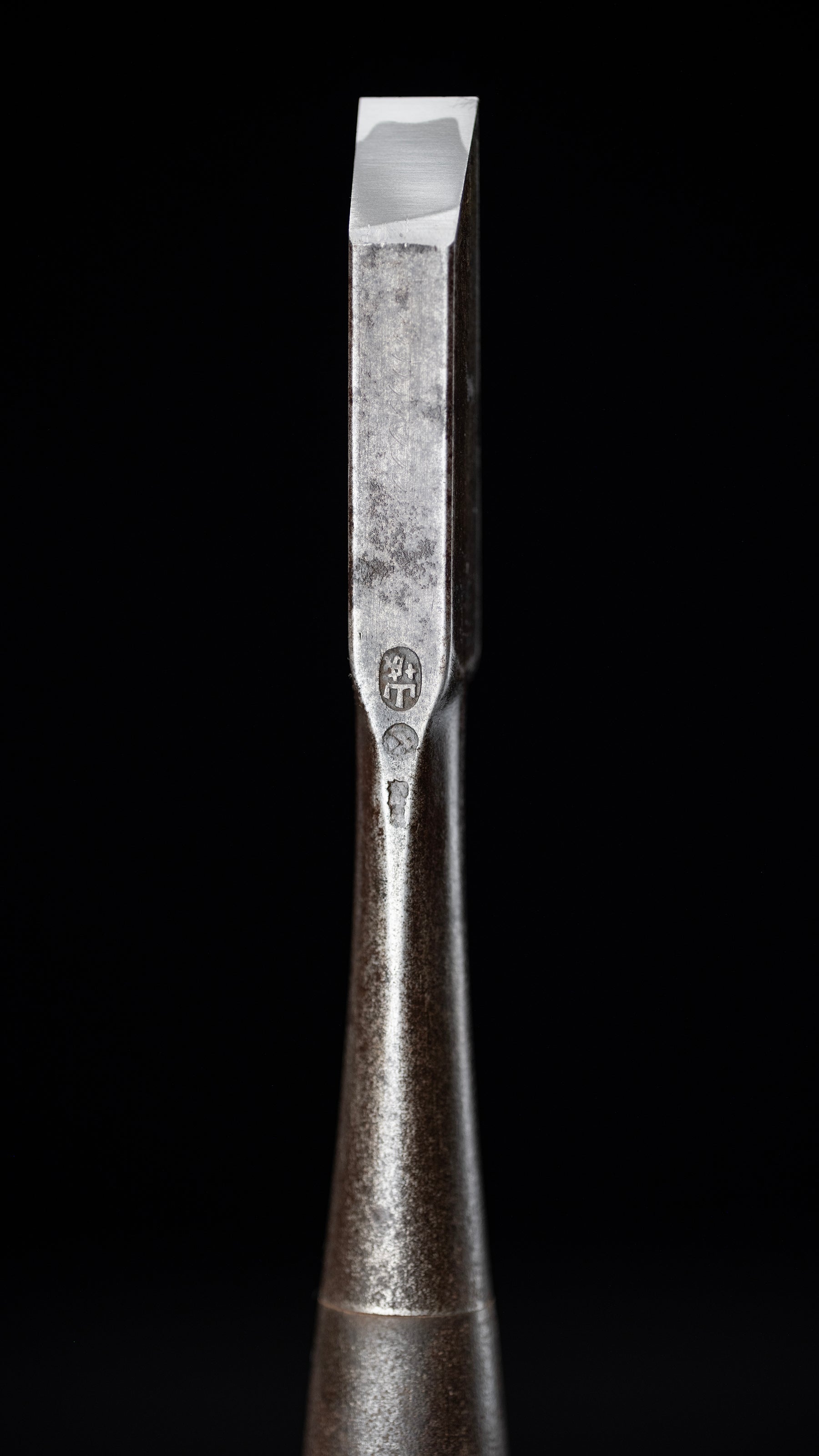 Tataki-Nomi Japanese Timber Chisel by Tokyo Smith - 12mm