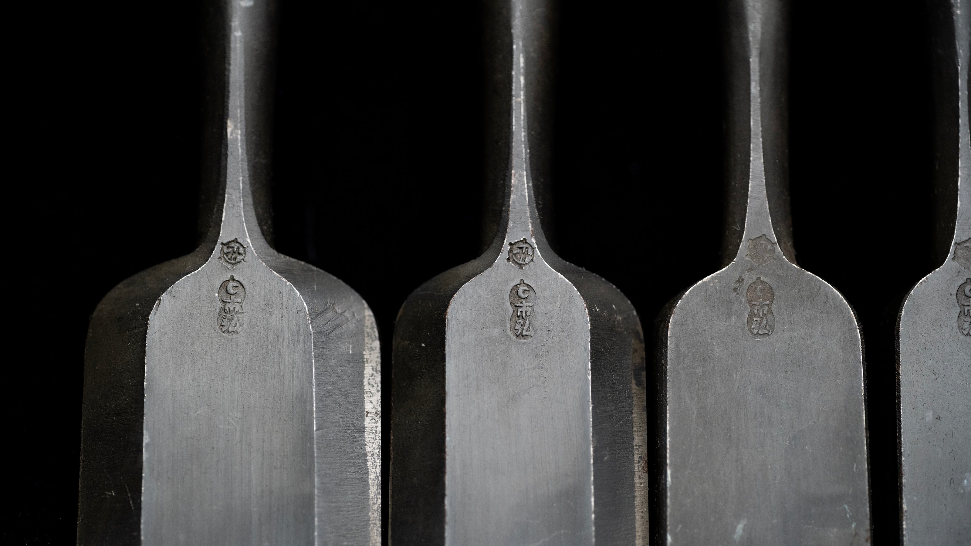 Oire-Nomi Japanese Hand Made Bench Chisel Set By Ichihiro Ⅱ