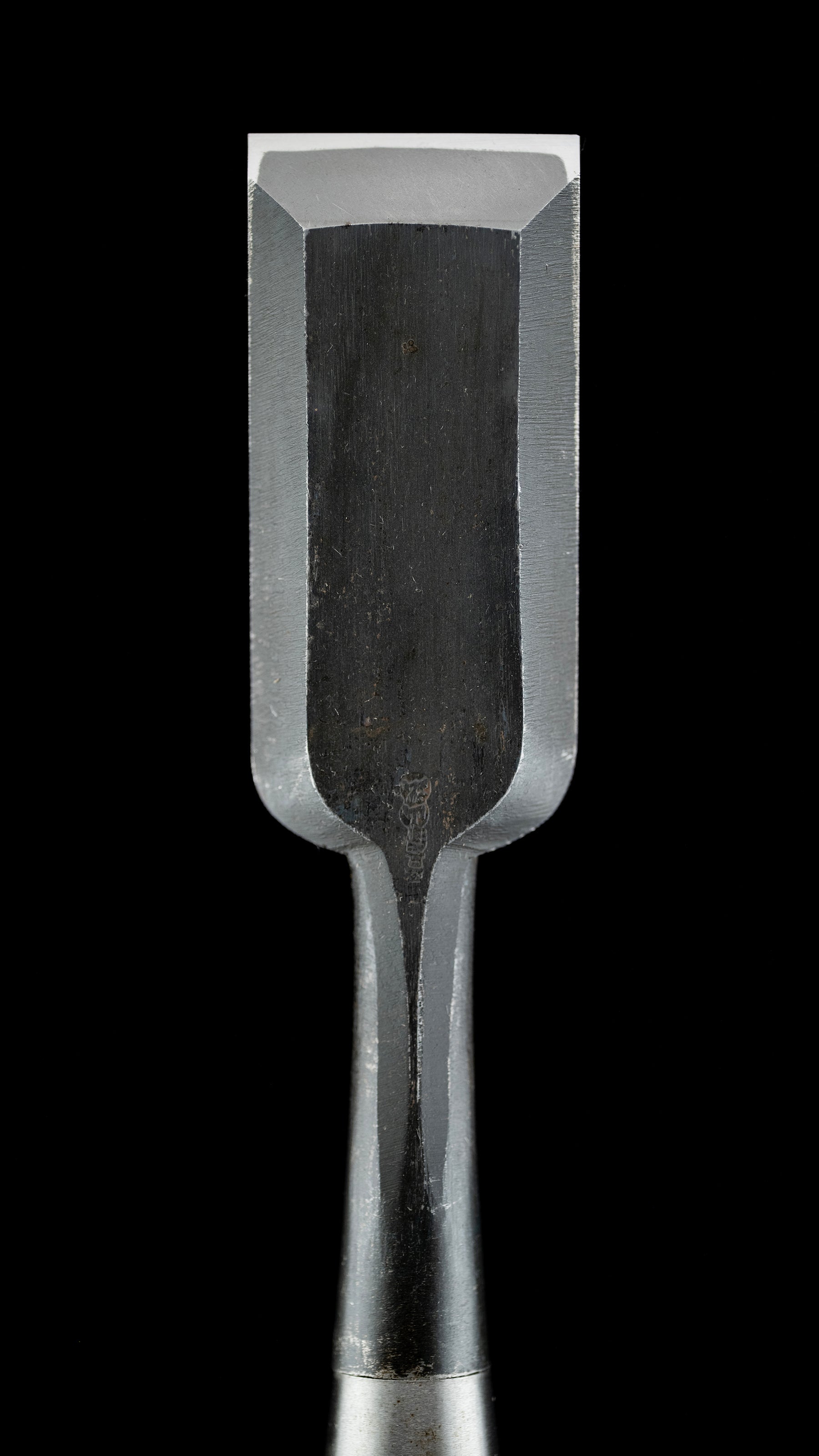 Tataki-Nomi Japanese Hand Made Timber Chisel By Yamahiro - 42mm