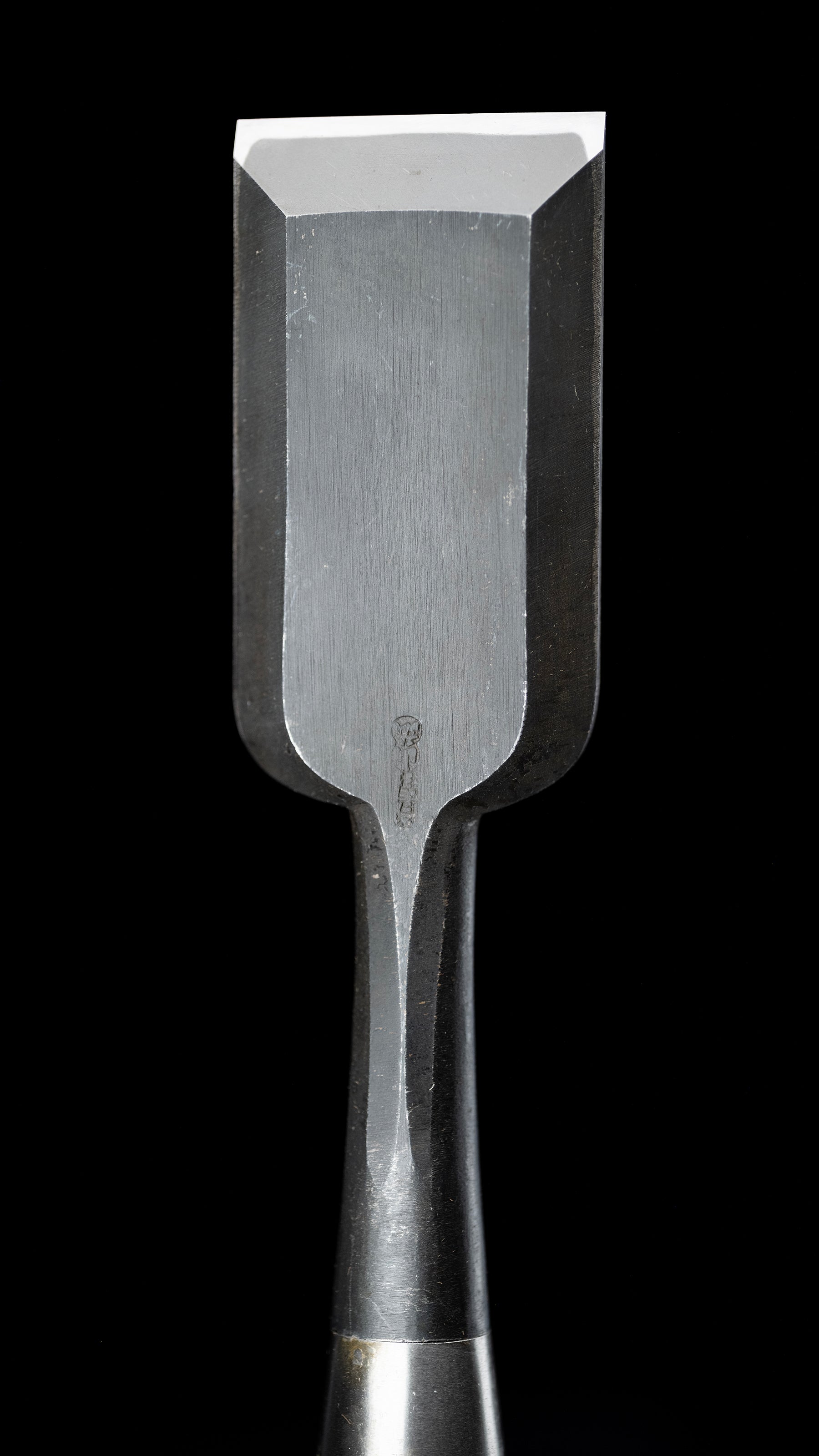 Tataki-Nomi Japanese Hand Made Timber Chisel By Yamahiro - 48mm ②