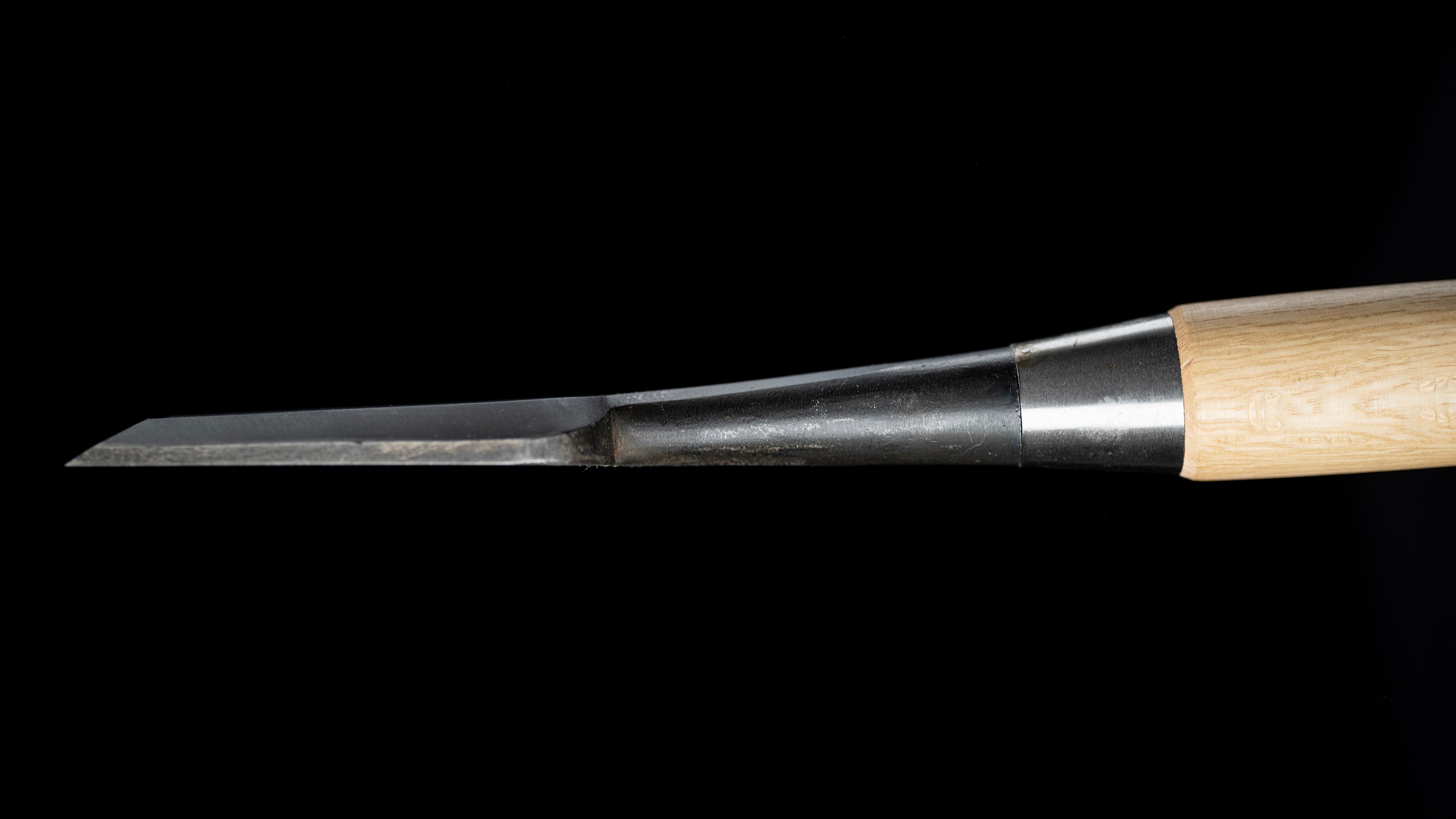 Tataki-Nomi Japanese Hand Made Timber Chisel By Yamahiro - 48mm ②