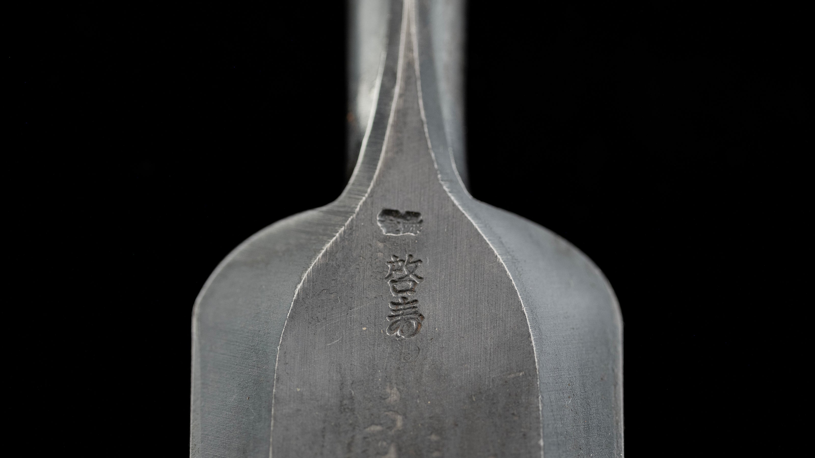 Oire-Nomi Japanese Hand Made Bench Chisel By Keiju - 42mm