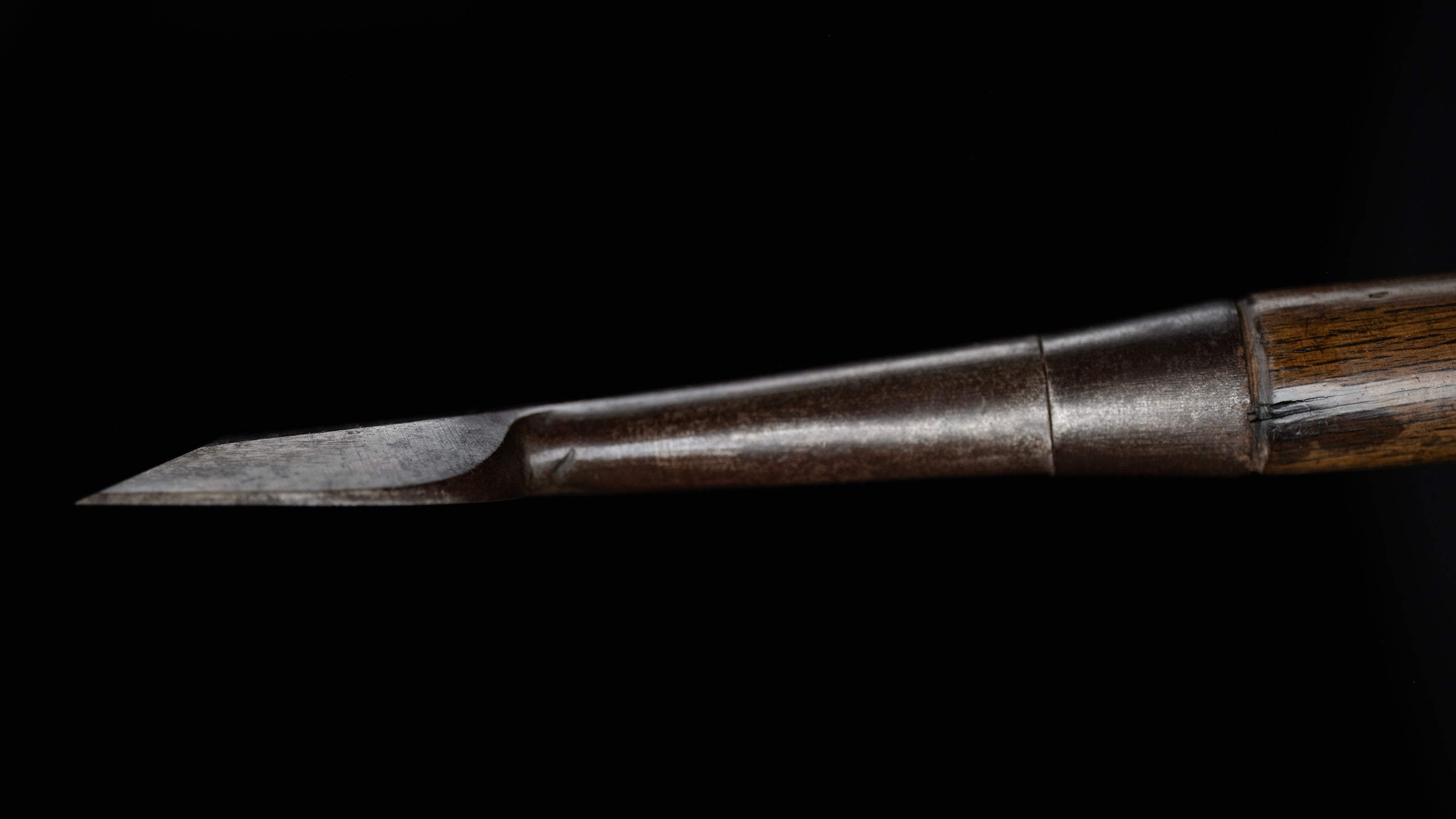 Tataki-Nomi Japanese Hand Made Timber Chisel By Masakuni - 60mm