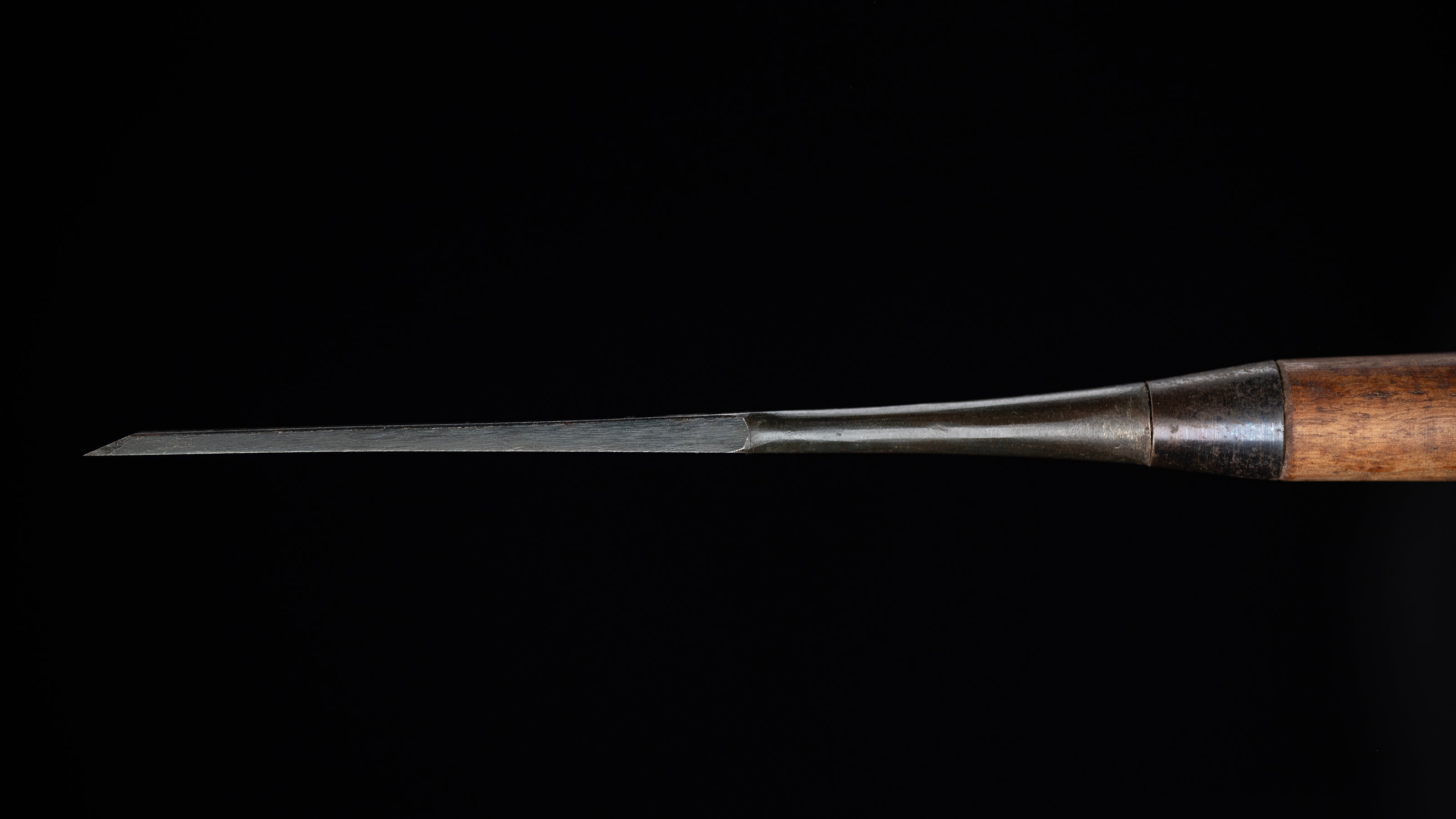 Usu-Nomi Japanese Hand Made Paring Chisel By Kunihide - 10mm