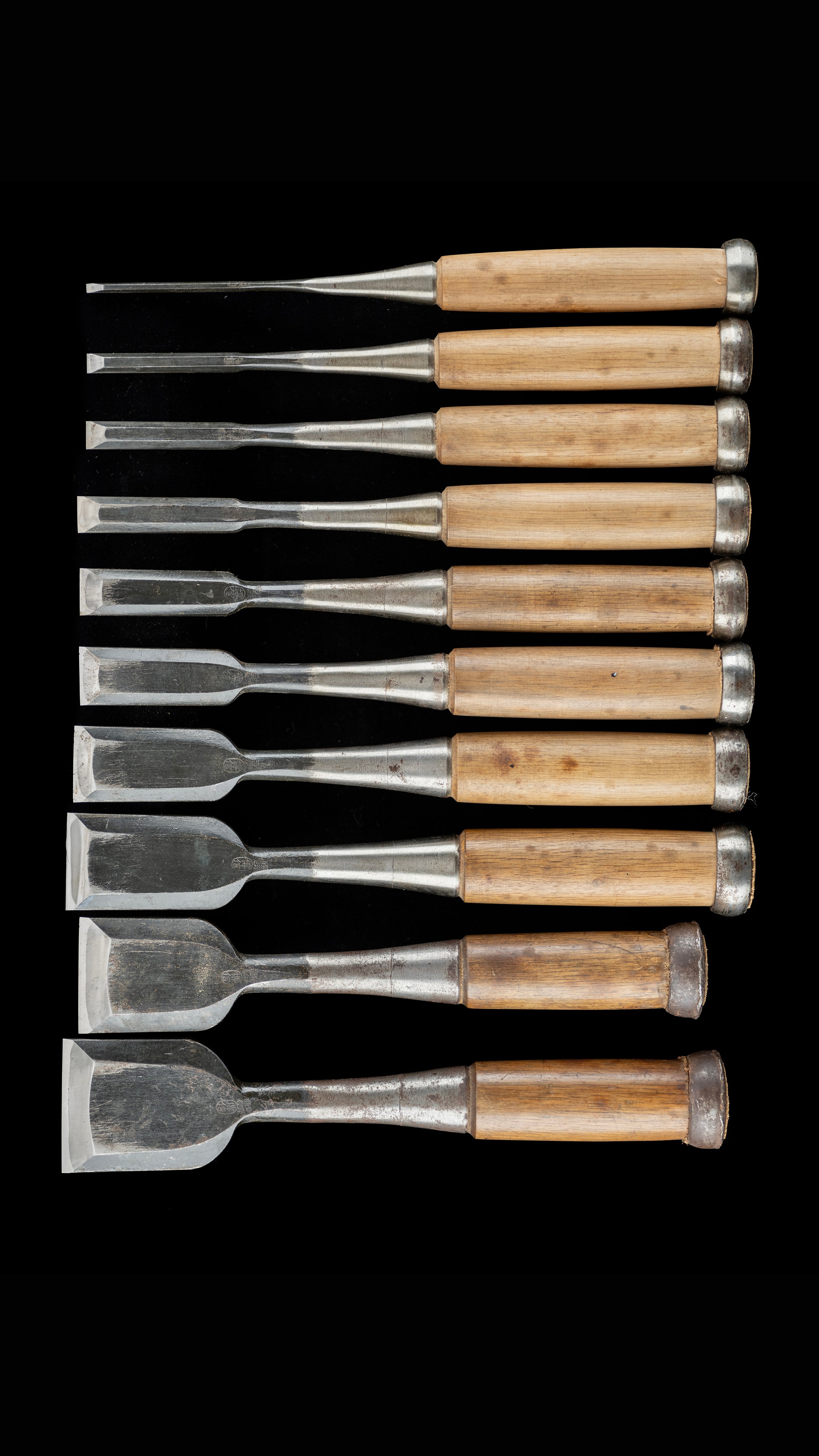 Oire-Nomi Japanese Hand Made Bench Chisel Set By Hironobu