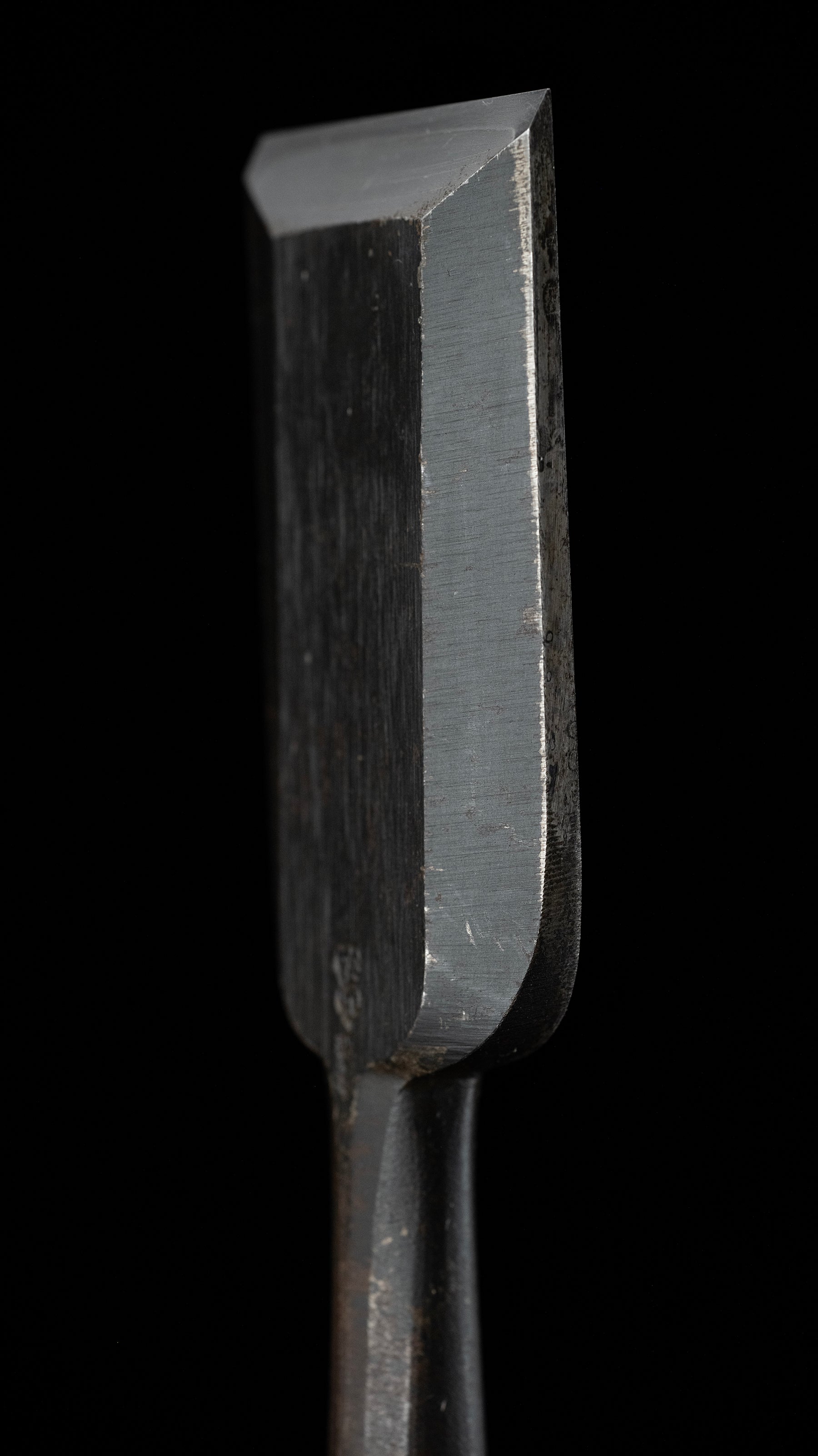 Tataki-Nomi Japanese Hand Made Timber Chisel By Yamahiro - 42mm