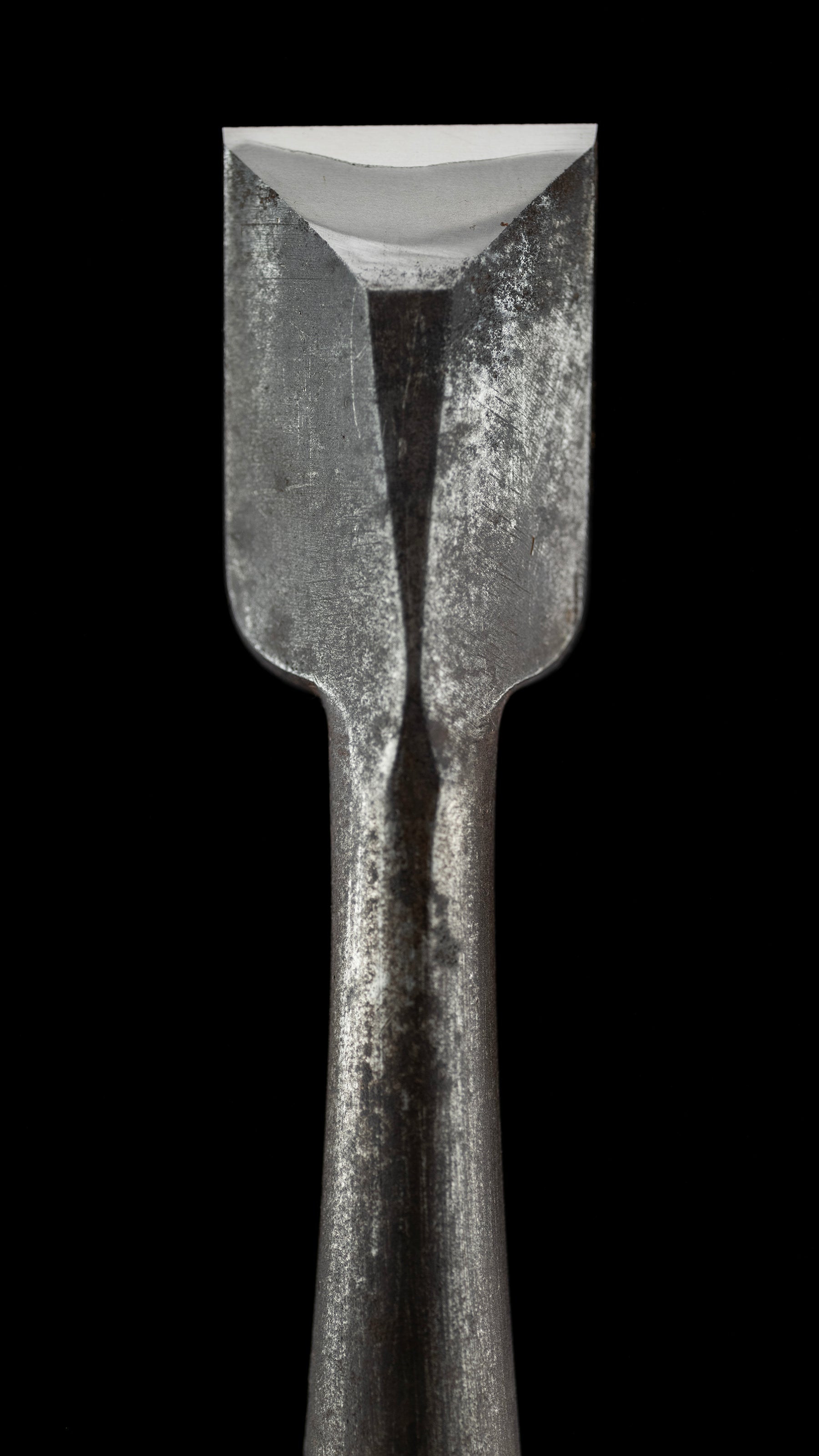 Daiya-Shinogi-Tsuki-Nomi Japanese Dai-Maker’s Dovetail Paring Chisel - 36mm