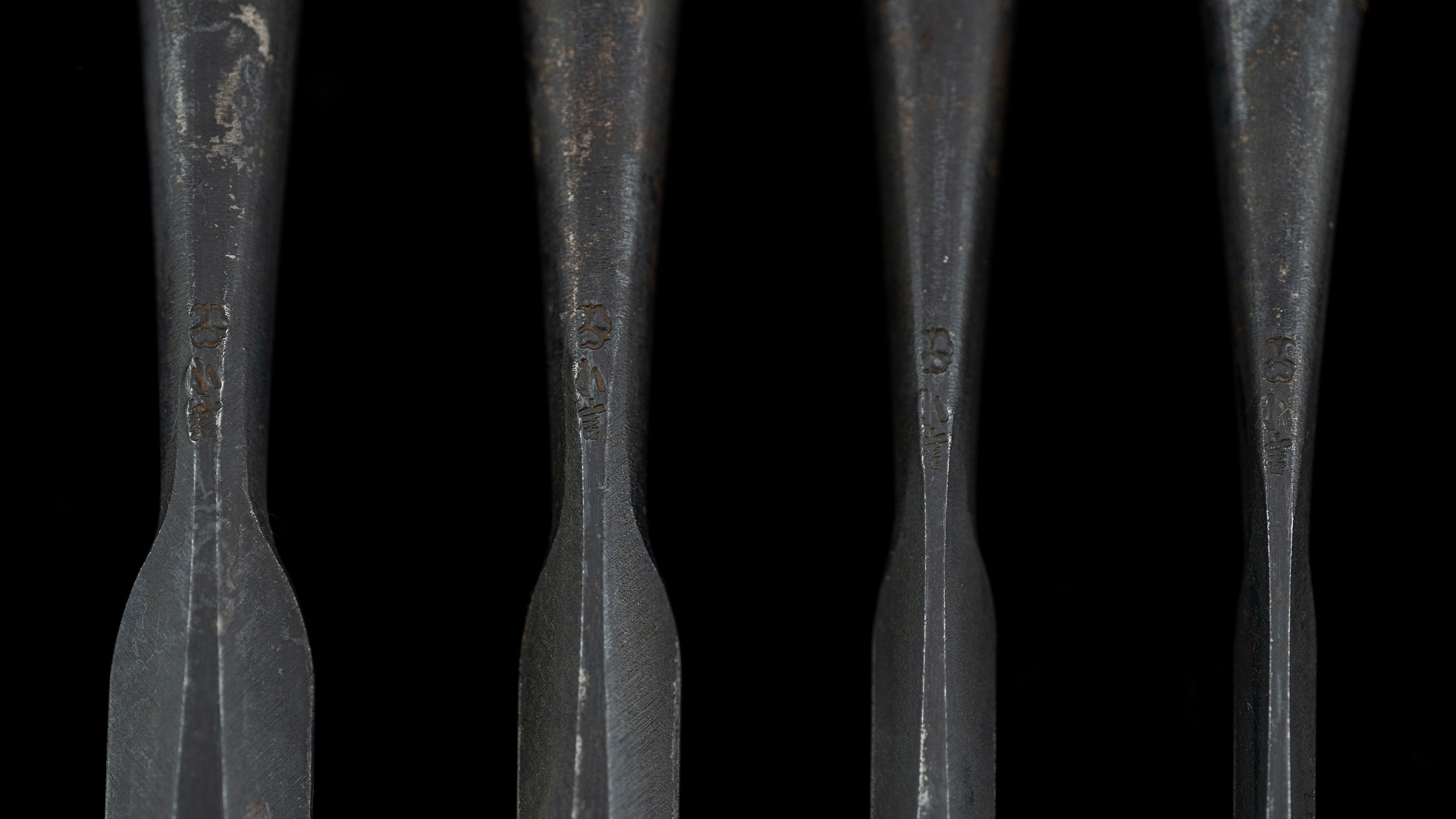 Hiramaru-nomi Japanese Flat Round Carving Chisel Set By Konobu Ⅱ