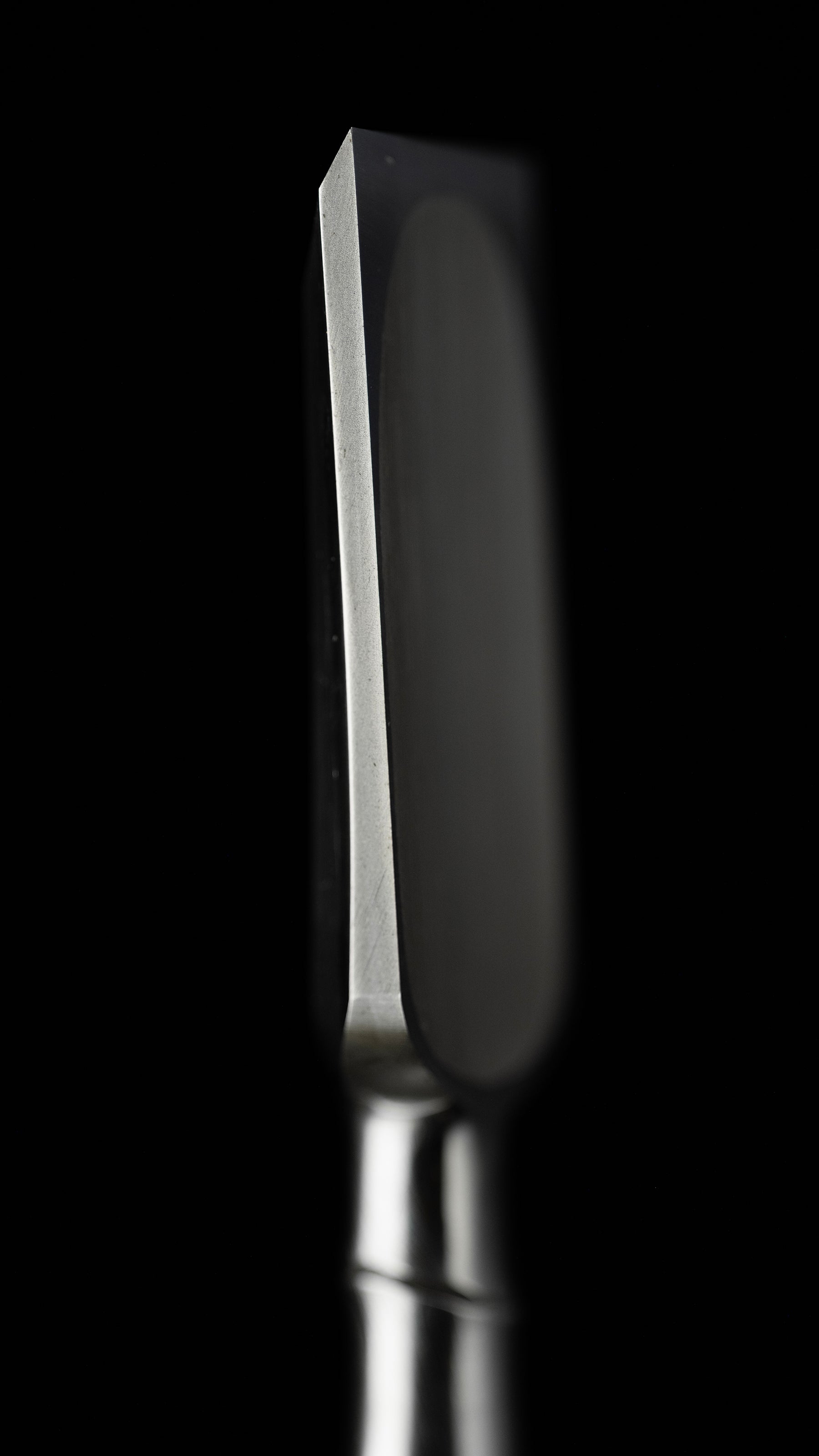 Oire-Nomi Japanese Bamboo Joint Shape Bench Chisel By Kunikei Third Generation - 30mm