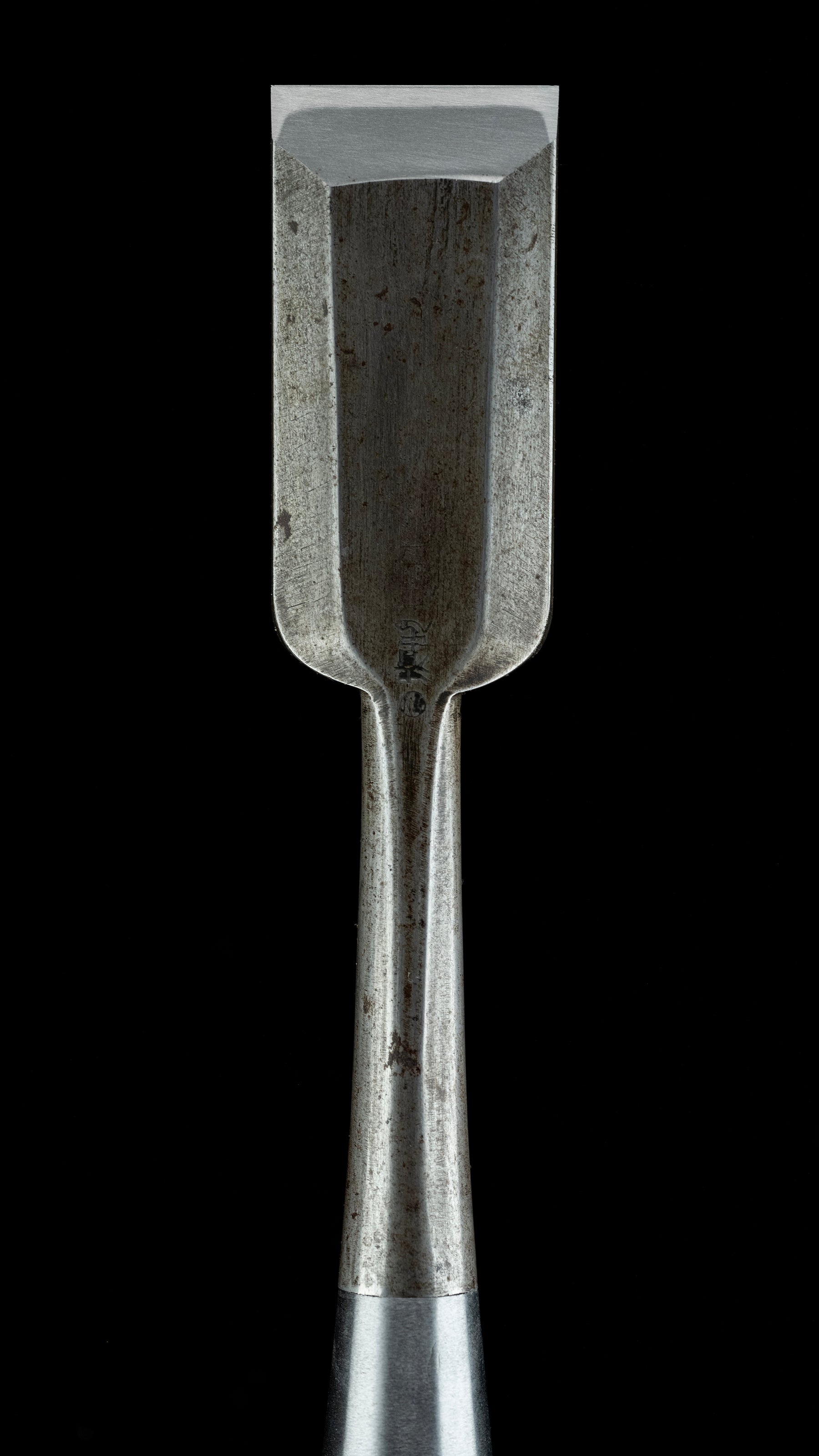 Tataki-Nomi Japanese Hand Made Timber Chisel By Kiyotada II - 42mm · Ichihiro Type