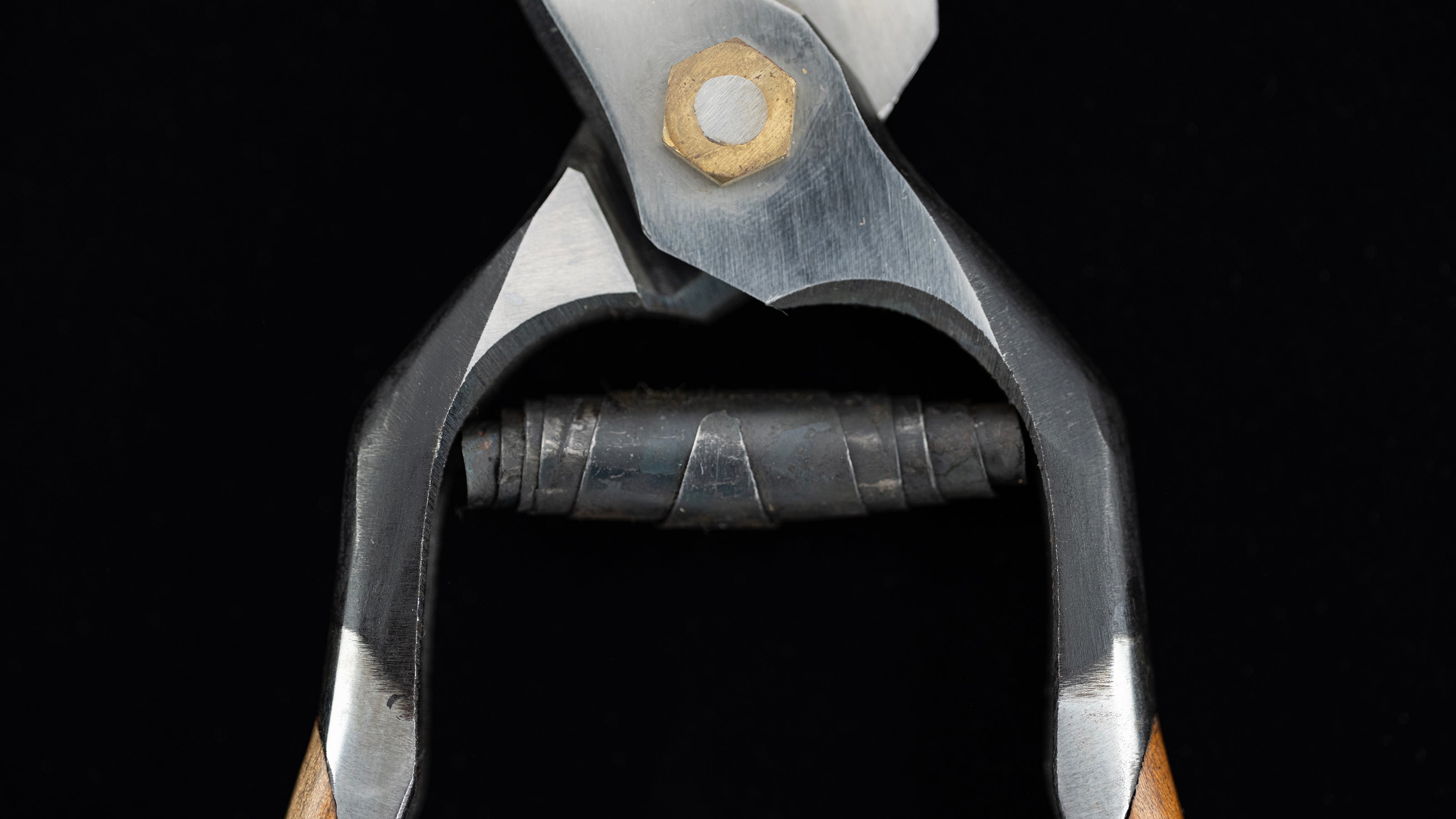 Sentei-basami Japanese Hand Forged Pruning Shears By Minamotofusamichi