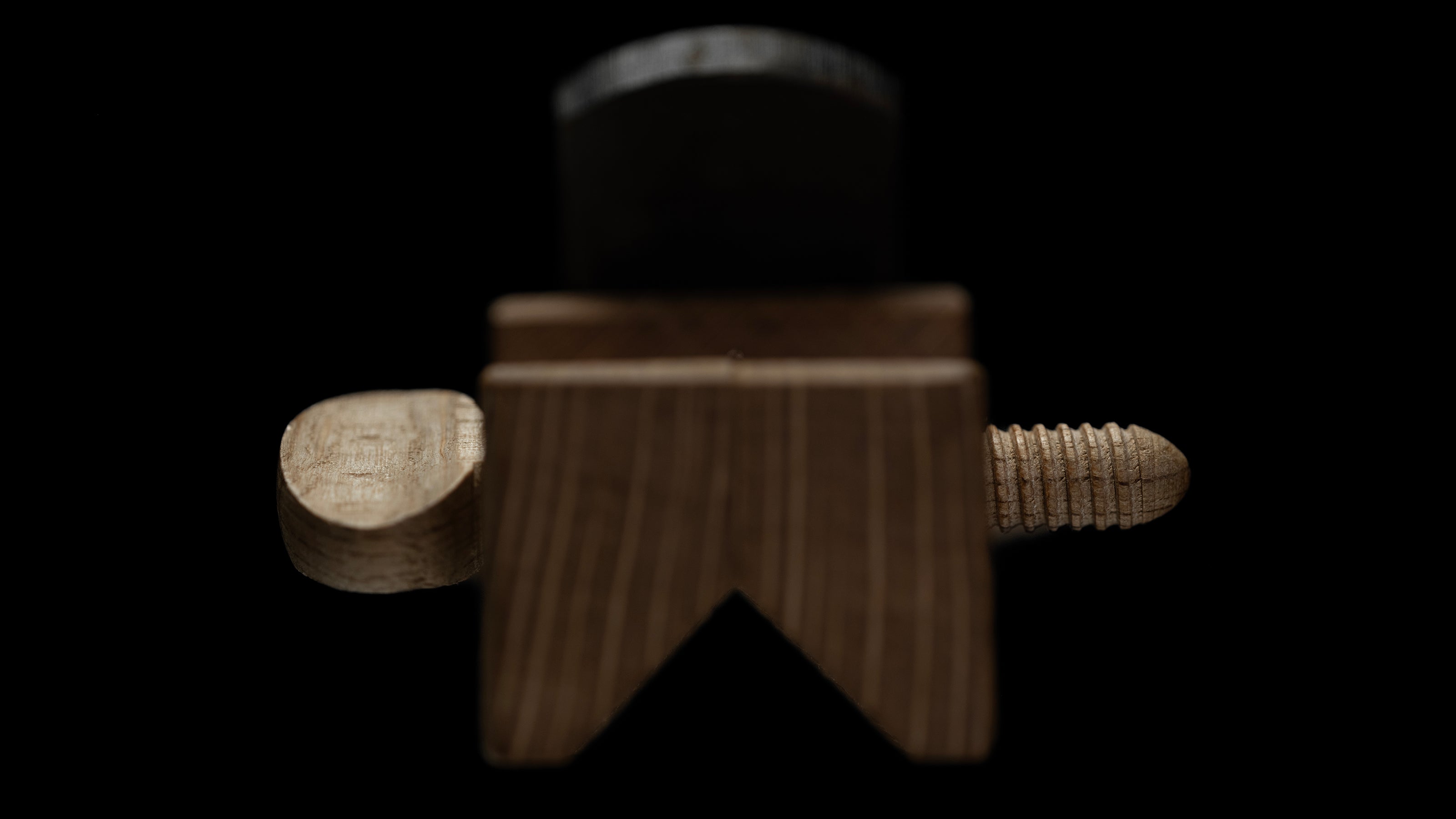 Kadomentori-Kanna Japanese Wood Screw Adjustable Chamfer Plane By Yukichika - 30mm