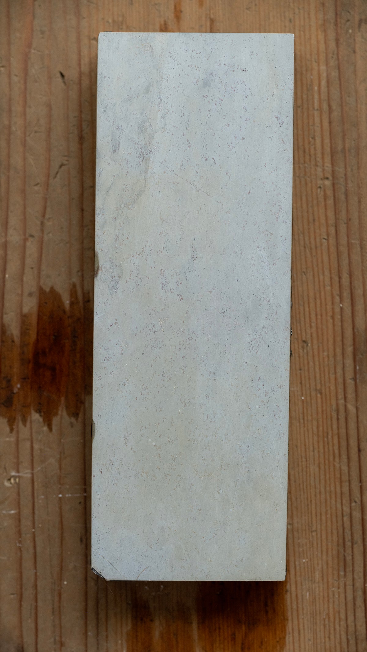 Uchikumori Suita Japanese Natural Finishing Stone - 1218g