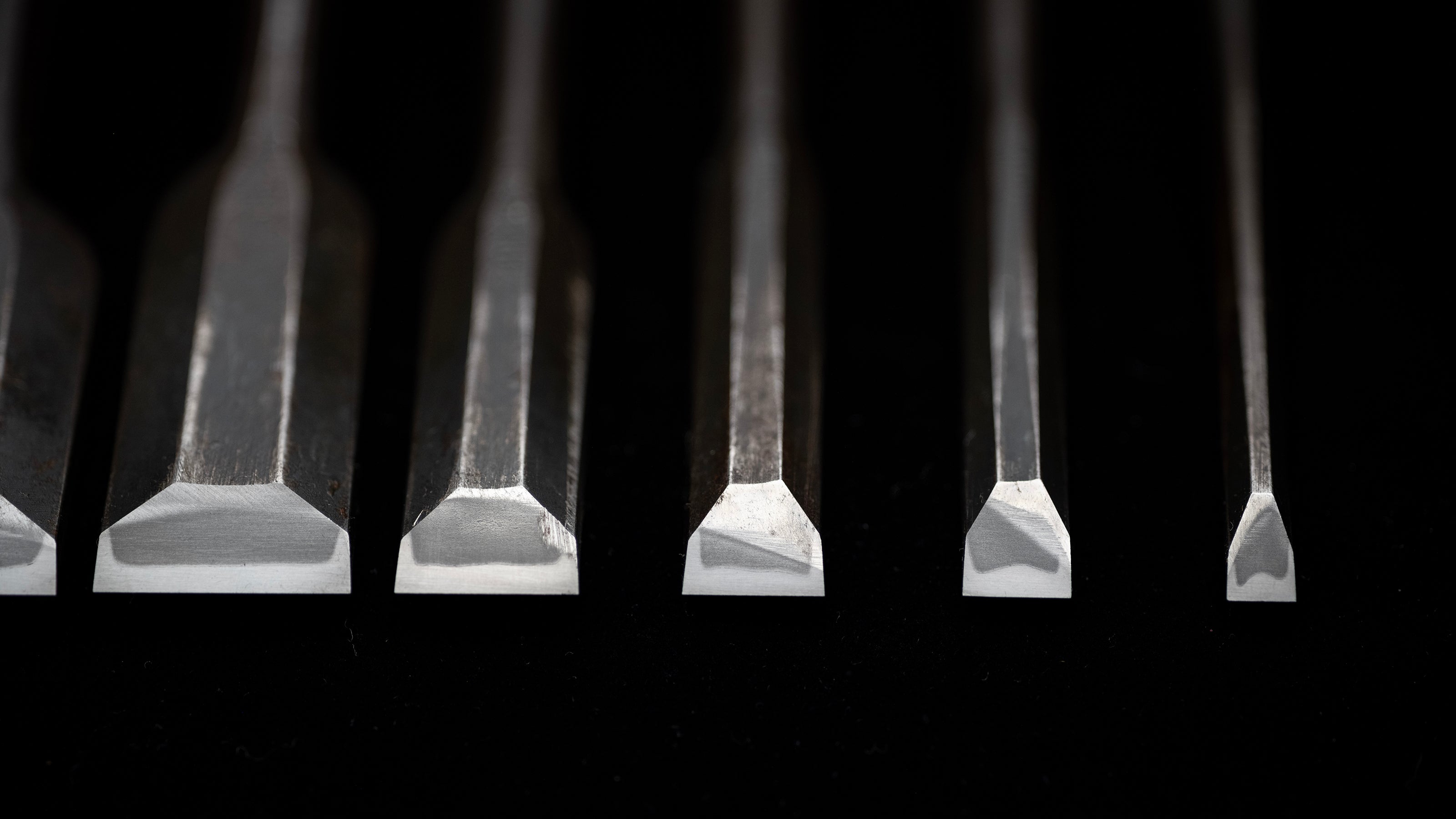 Oire-Nomi Japanese Hand Made Bench Chisel Set By Kiyotada Ⅱ - Classic Tokyo Style