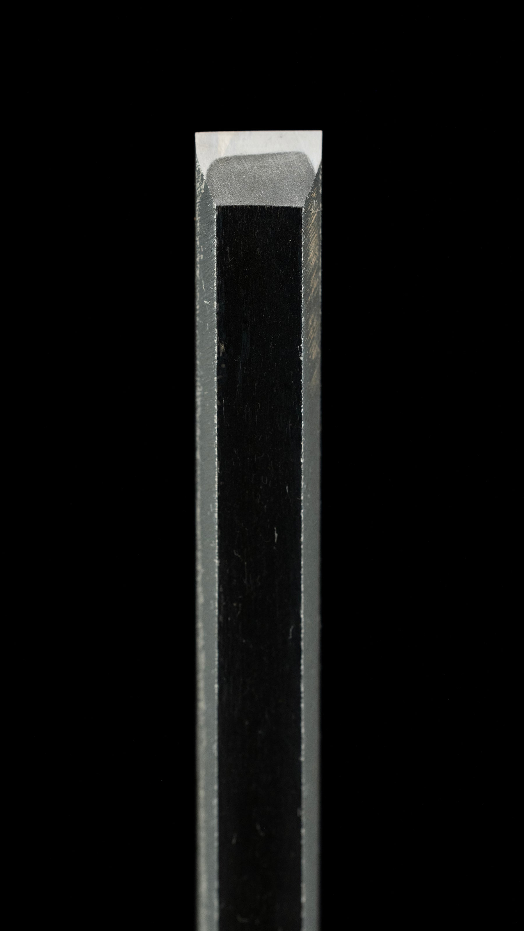 Usu-Nomi Japanese Hand Made Paring Chisel By Yamahiro - 9mm