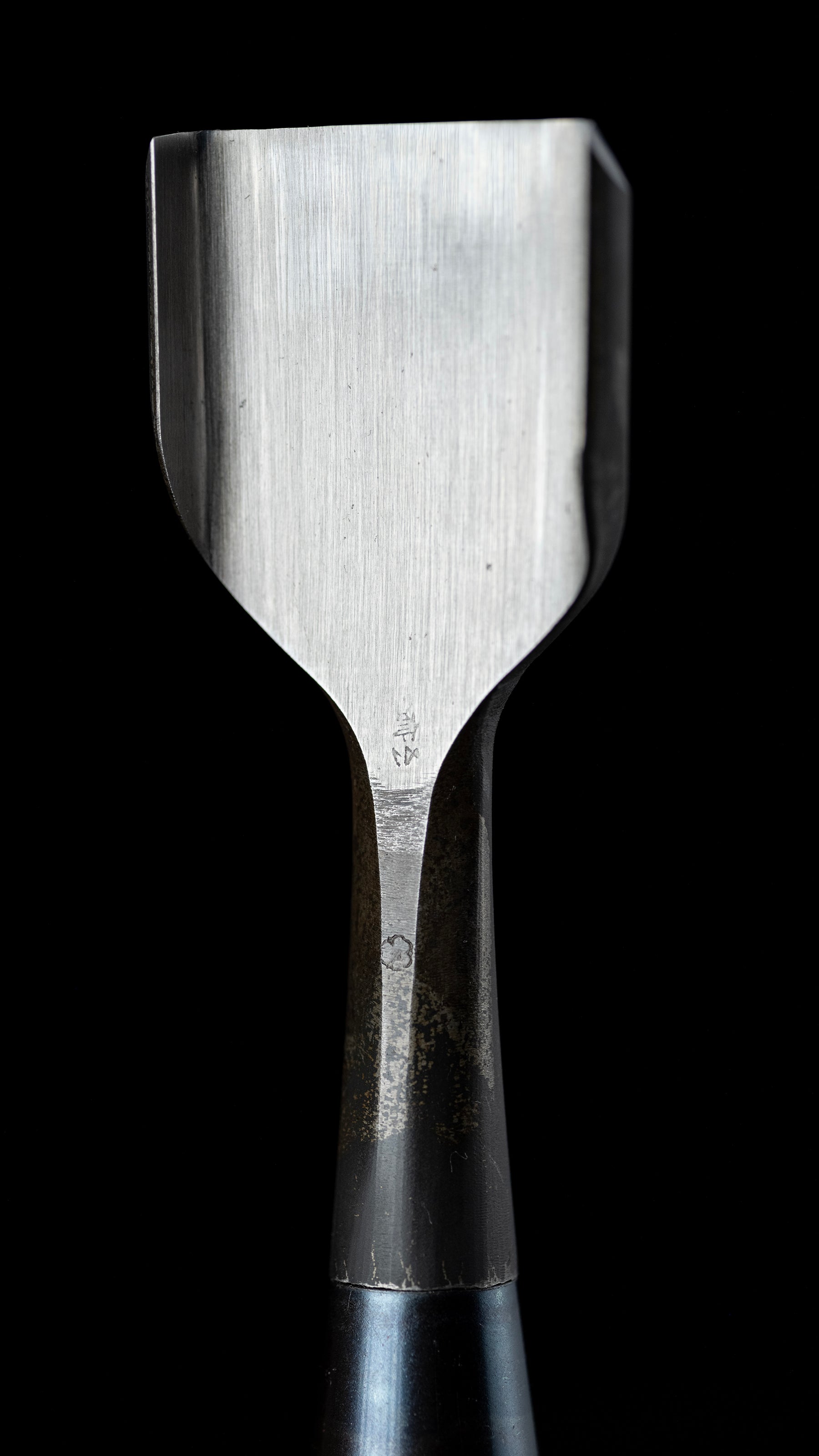 Hako-nomi Japanese Carving Chisel By Second Generation Konobu - 42mm