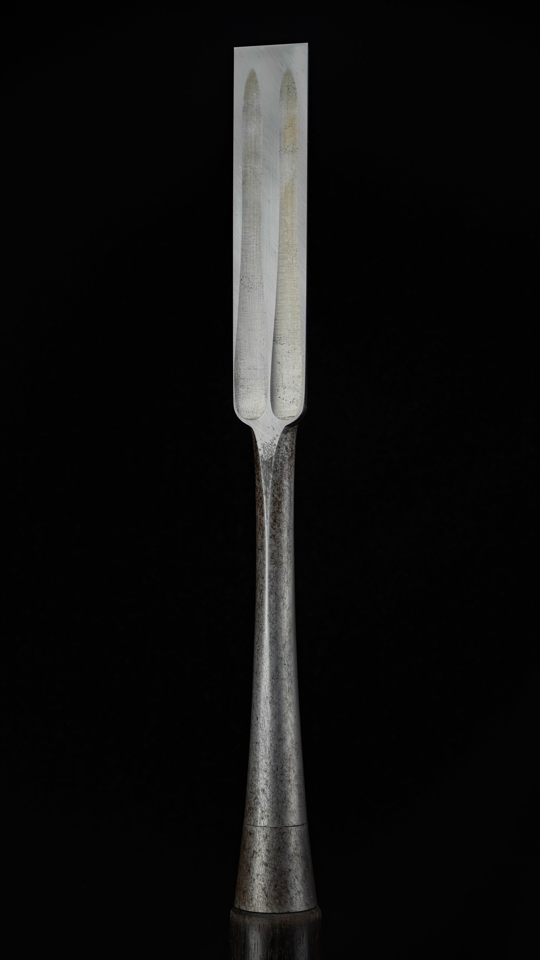 Shinogi-Ootsuki-Nomi Japanese Hand Made Slick Dovetail Chisel By Yamahiro - 24mm