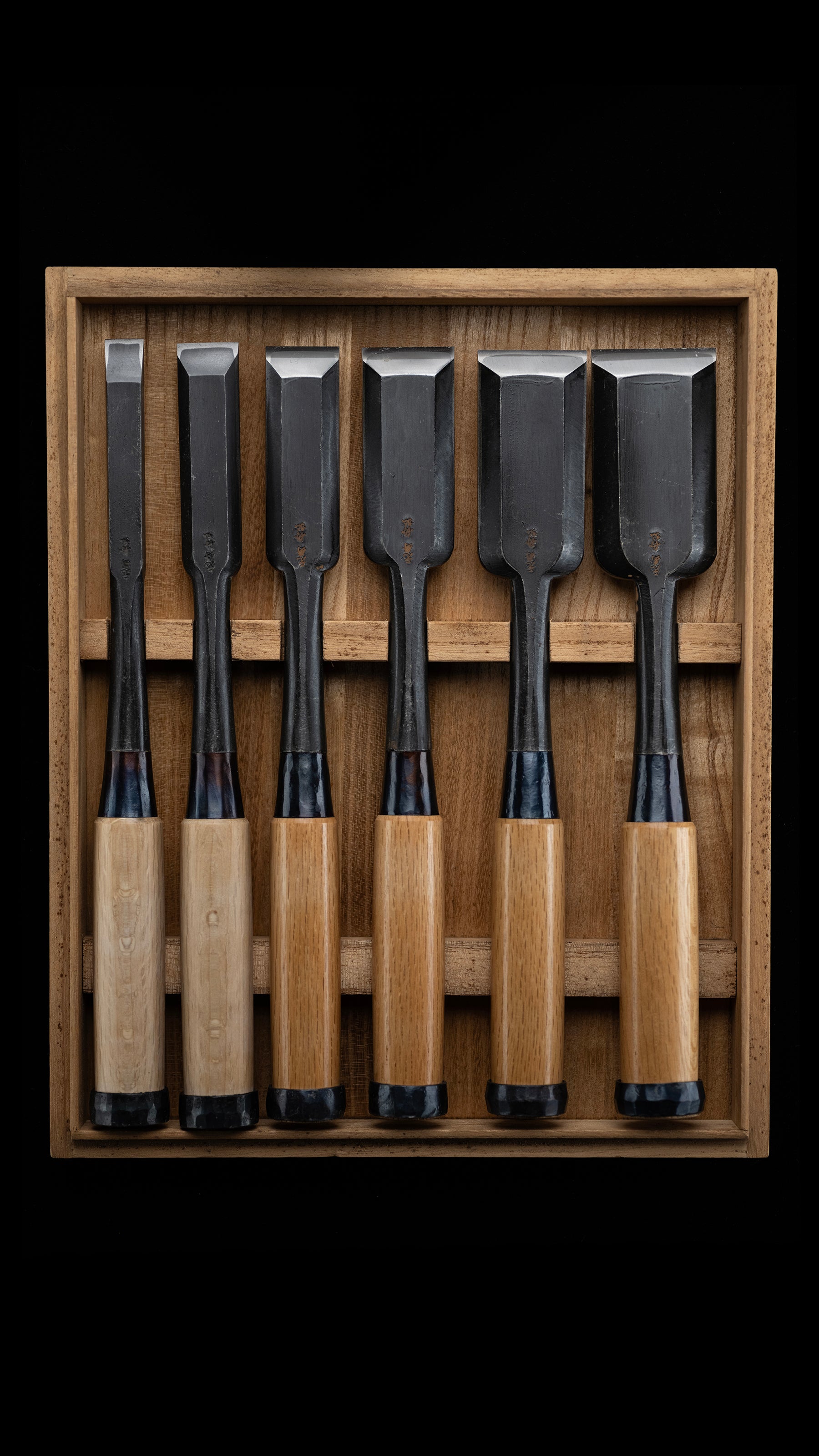 Tataki-Nomi Japanese Hand Made Timber Chisel 6-Pieces Set By Funahiro