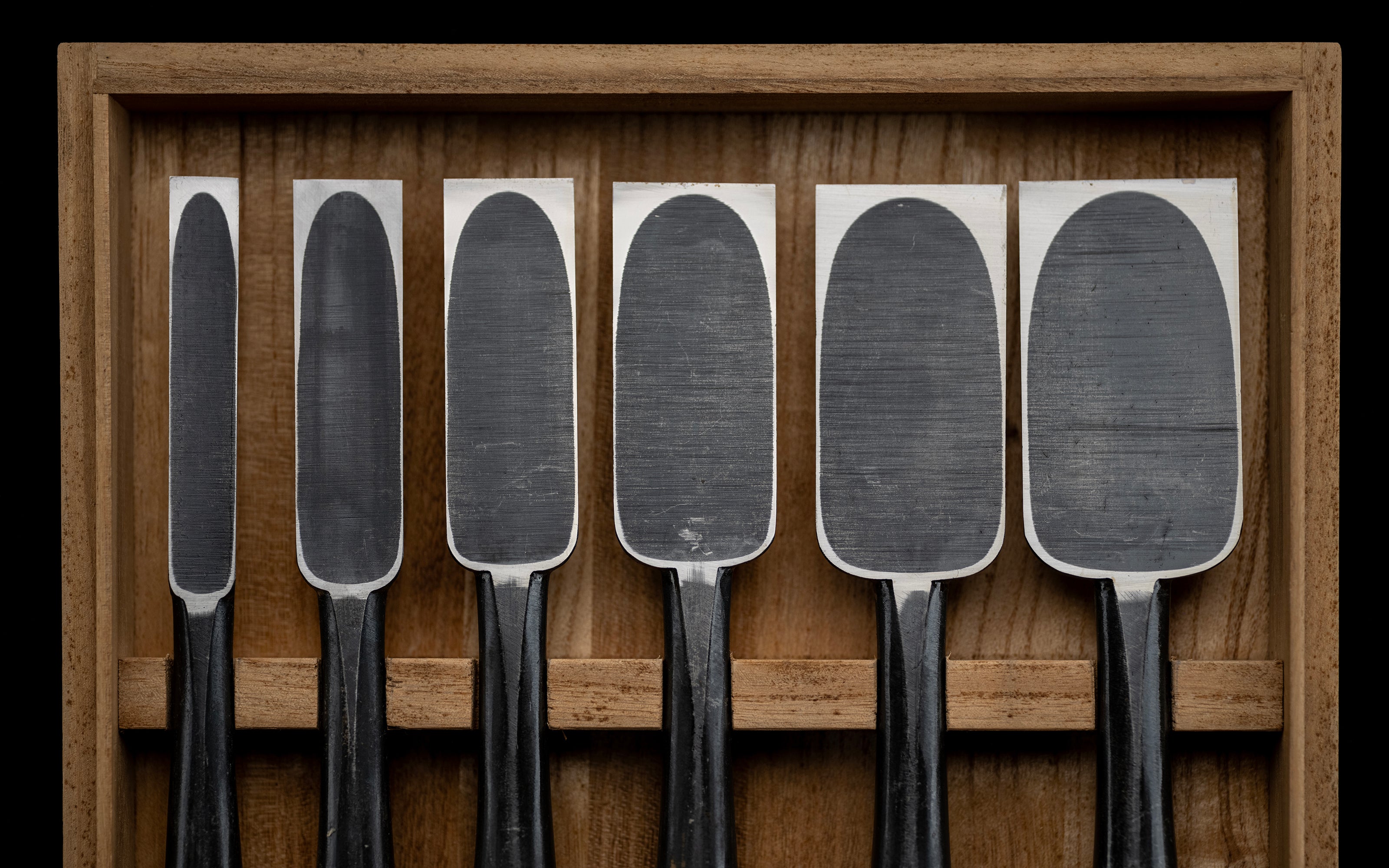 Tataki-Nomi Japanese Hand Made Timber Chisel 6-Pieces Set By Funahiro