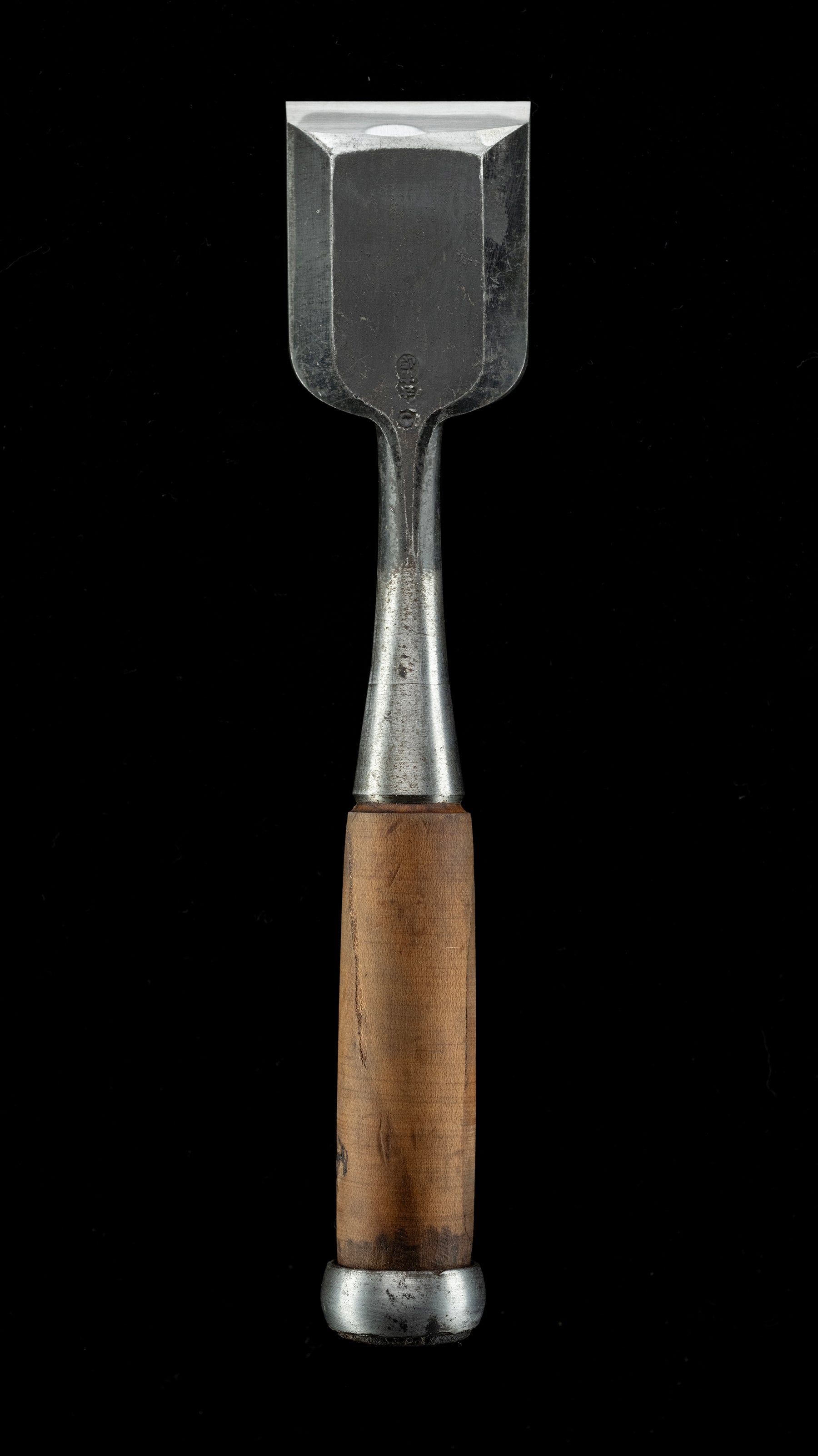 Oire-Nomi Japanese Hand Made Bench Chisel By Ichihiro Ⅱ - 42mm