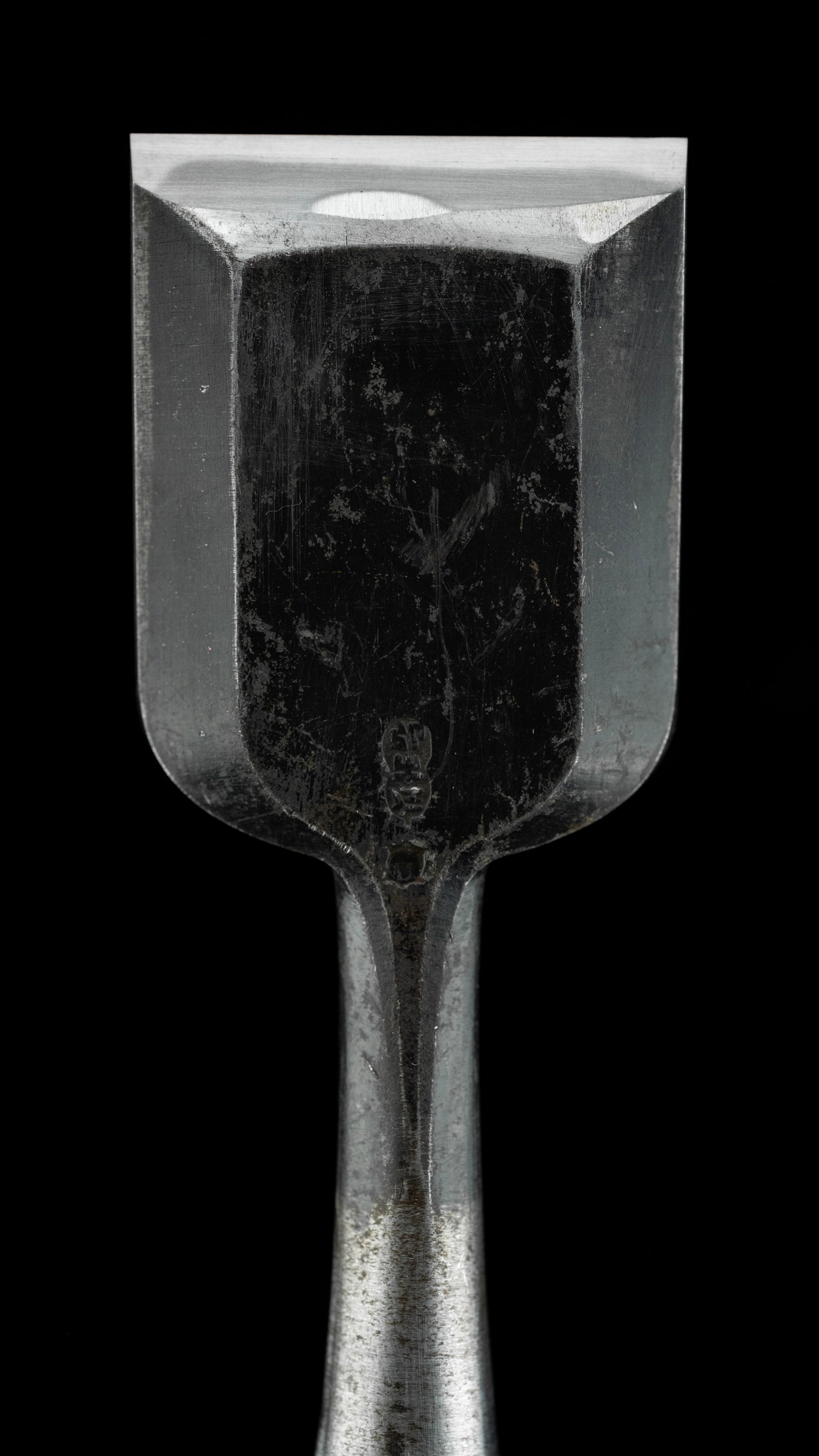 Oire-Nomi Japanese Hand Made Bench Chisel By Ichihiro Ⅱ - 42mm