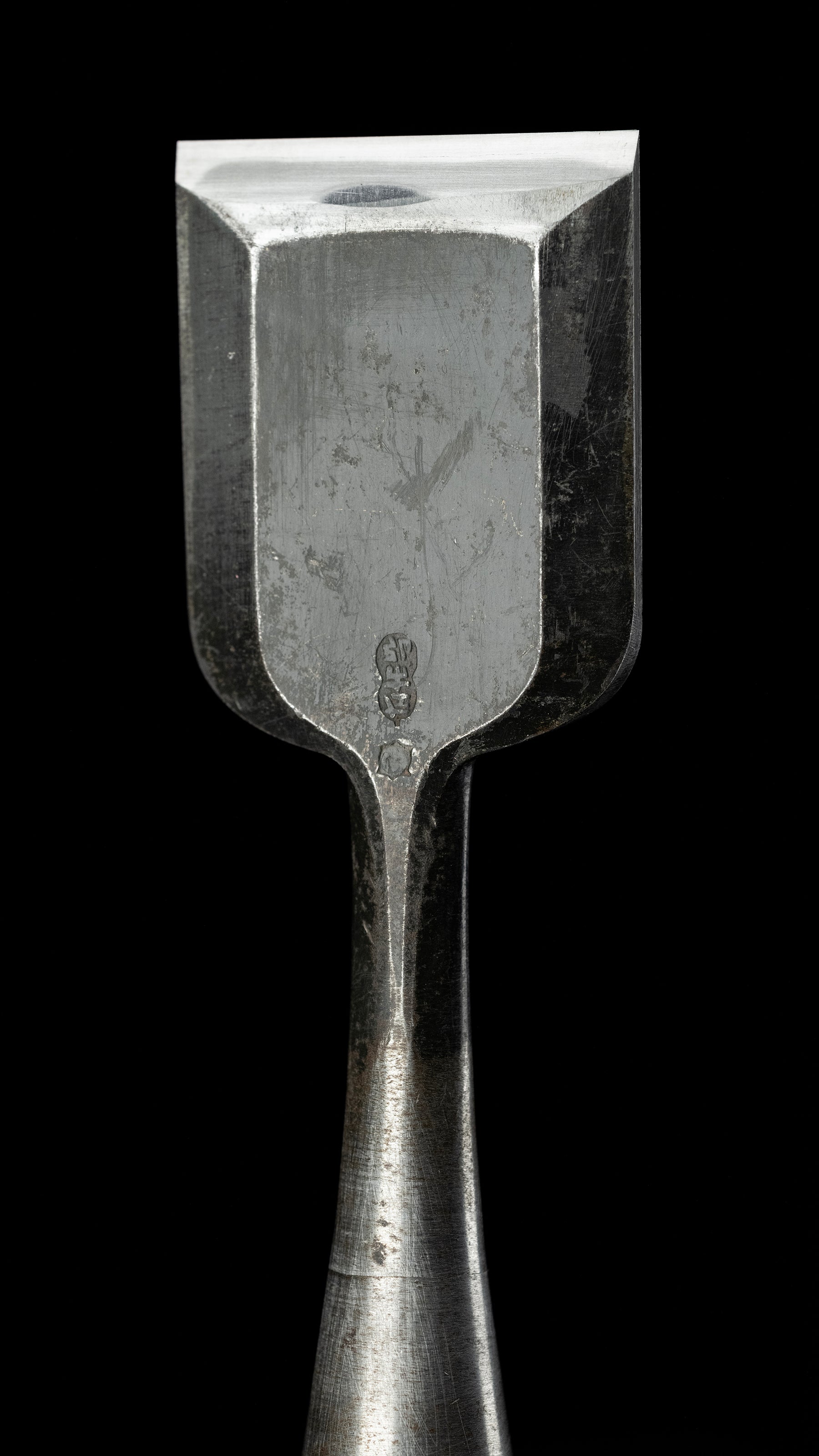 Oire-Nomi Japanese Hand Made Bench Chisel By Ichihiro Ⅱ - 42mm