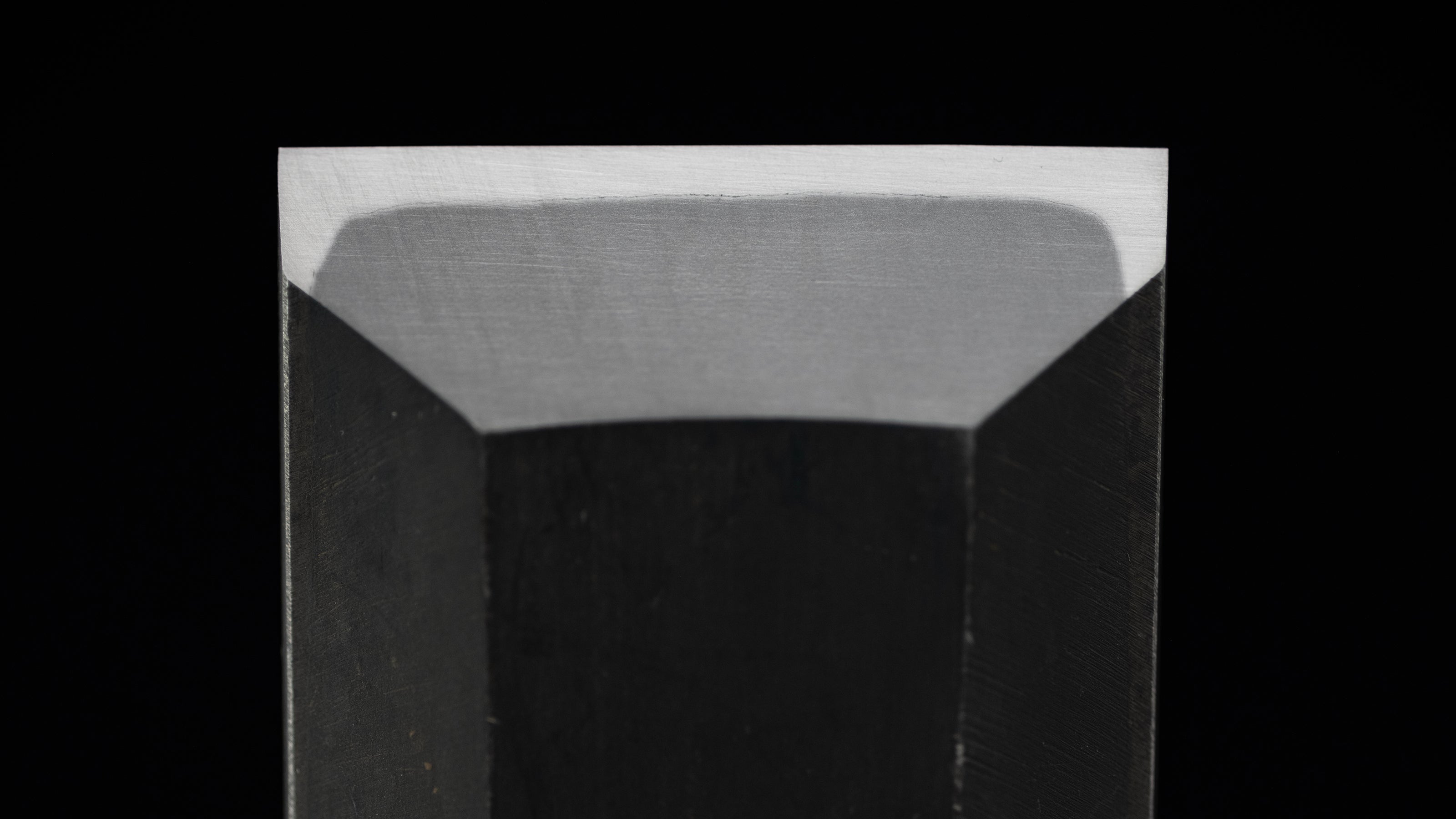 Tataki-Nomi Japanese Hand Made Timber Chisel By Second Generation Kiyotada - 42mm
