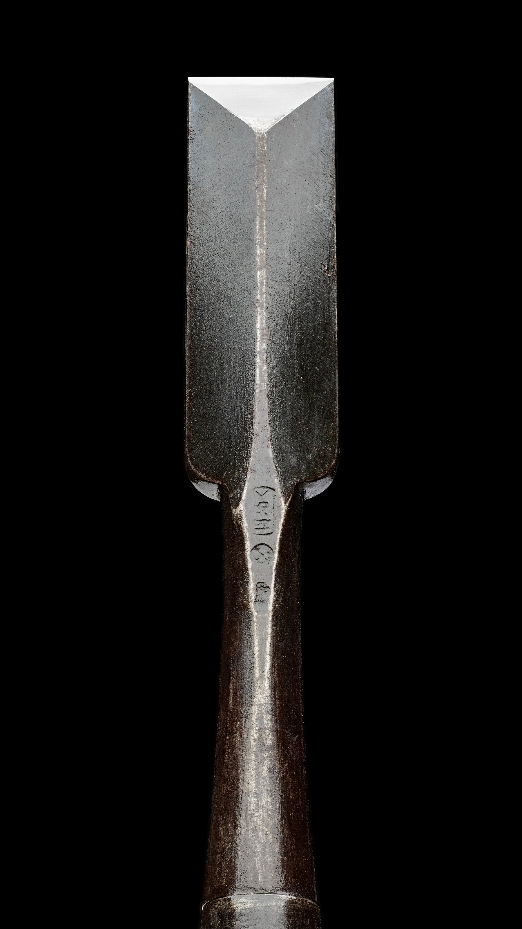 Shinogi-Chu-Tataki-Nomi Japanese Hand Made Dovetail Timber Chisel By Hidarimeijin - 24mm