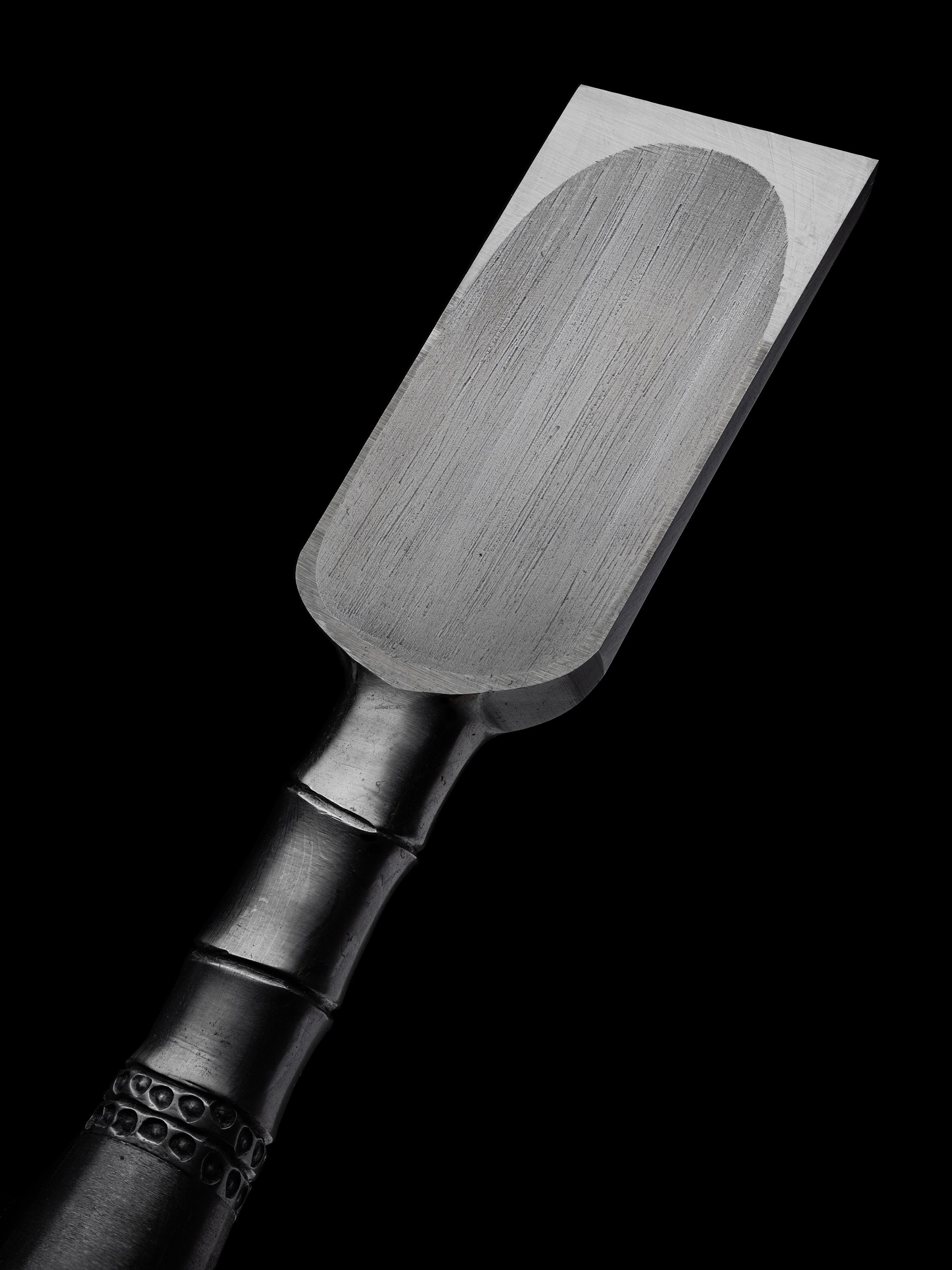 Oire-Nomi Japanese Bamboo Joint Shape Bench Chisel By Kunikei Third Generation - 30mm