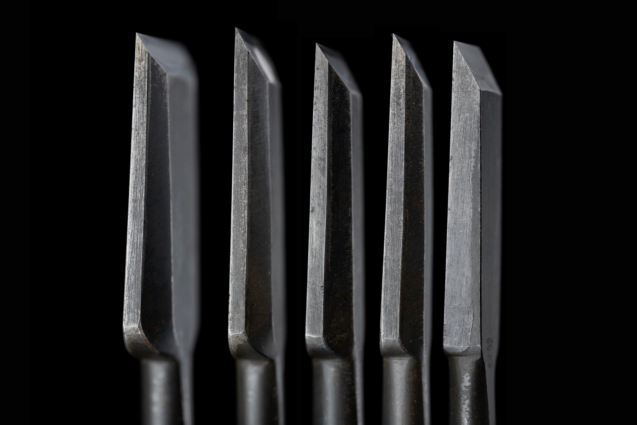Tataki-Nomi Japanese Hand Made Timber Chisel 5-Pieces Set By Kiyotada Ⅱ ②