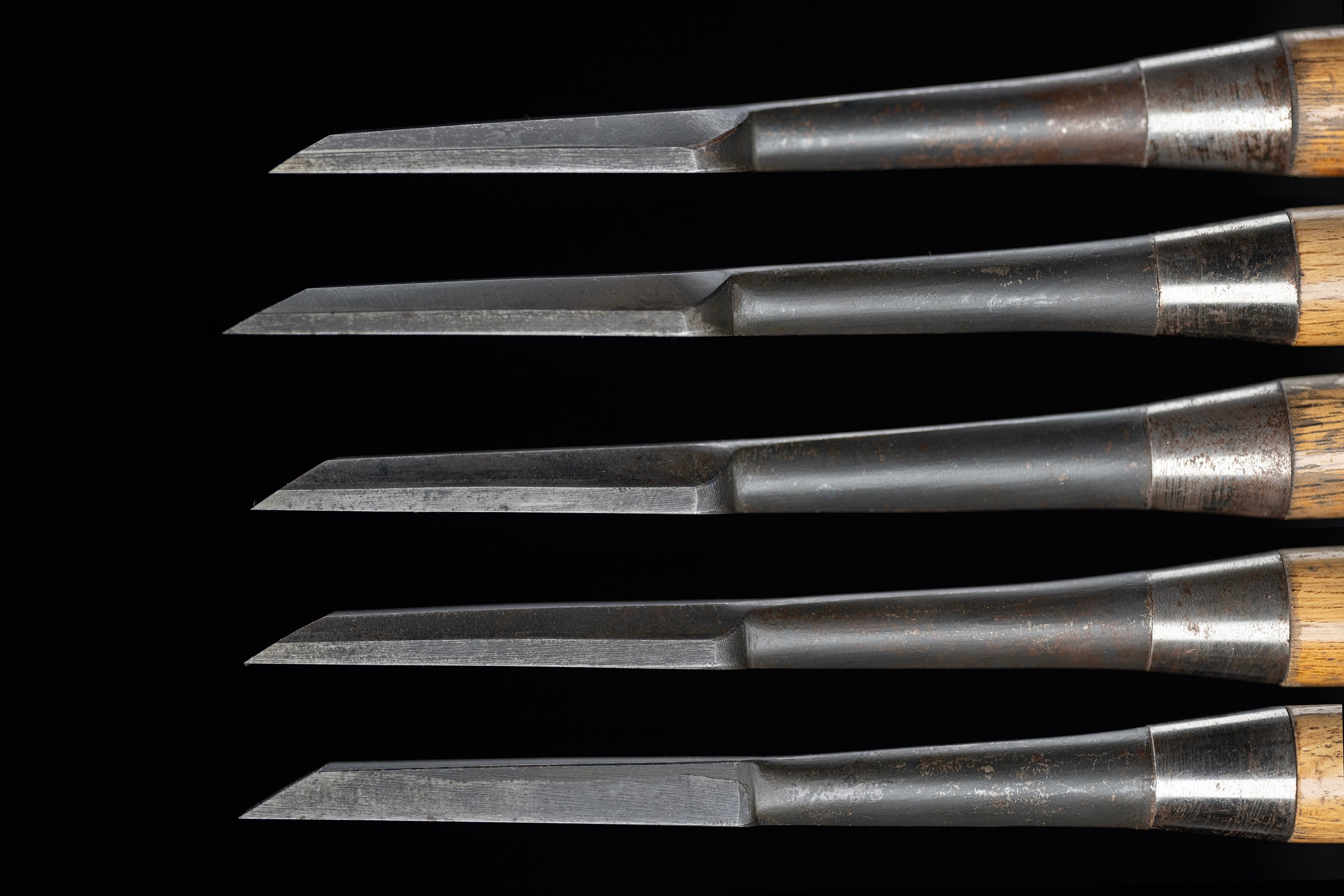 Tataki-Nomi Japanese Hand Made Timber Chisel 5-Pieces Set By Kiyotada Ⅱ ②
