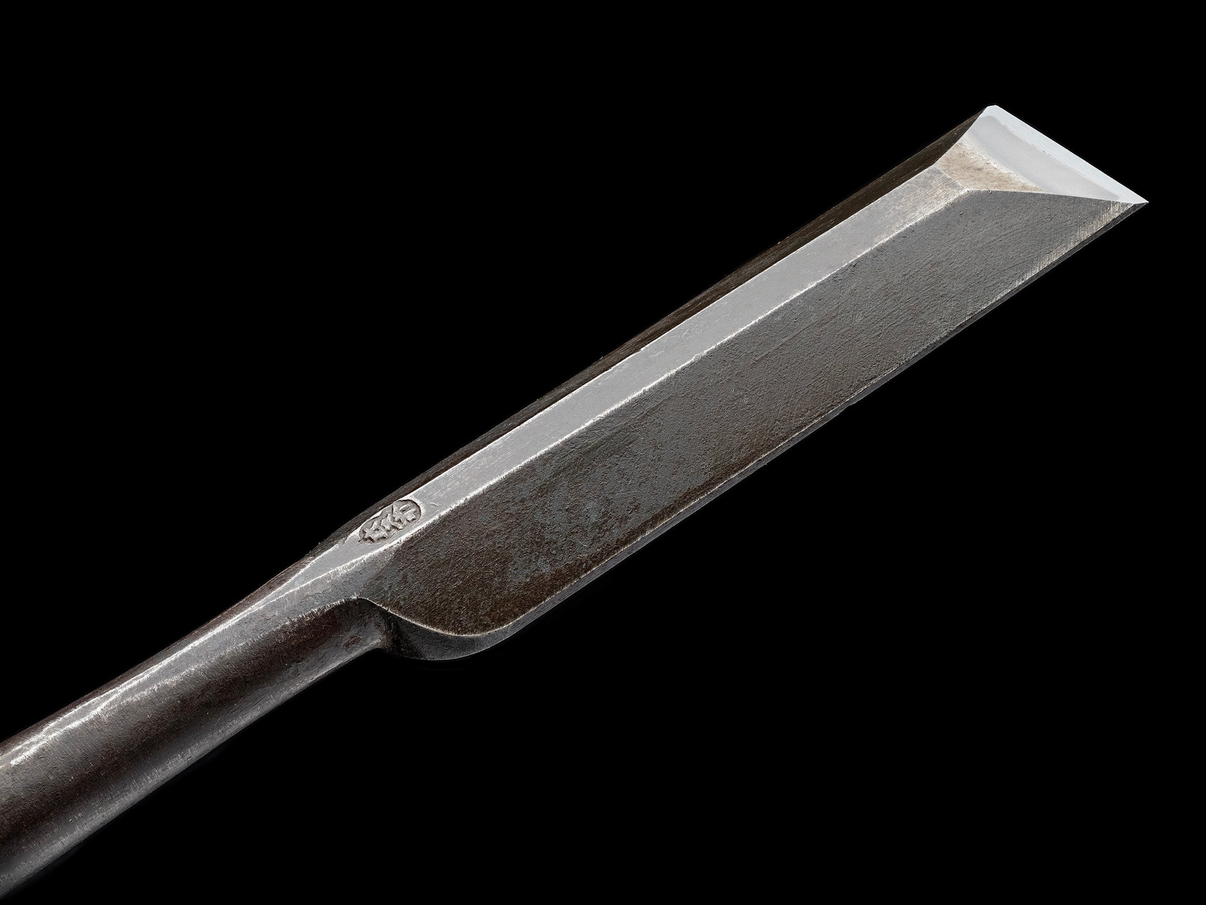 Shinogi-Tataki-Nomi Japanese Hand Made Dovetail Timber Chisel By Hidari-Hisasaku Ⅰ - 24mm