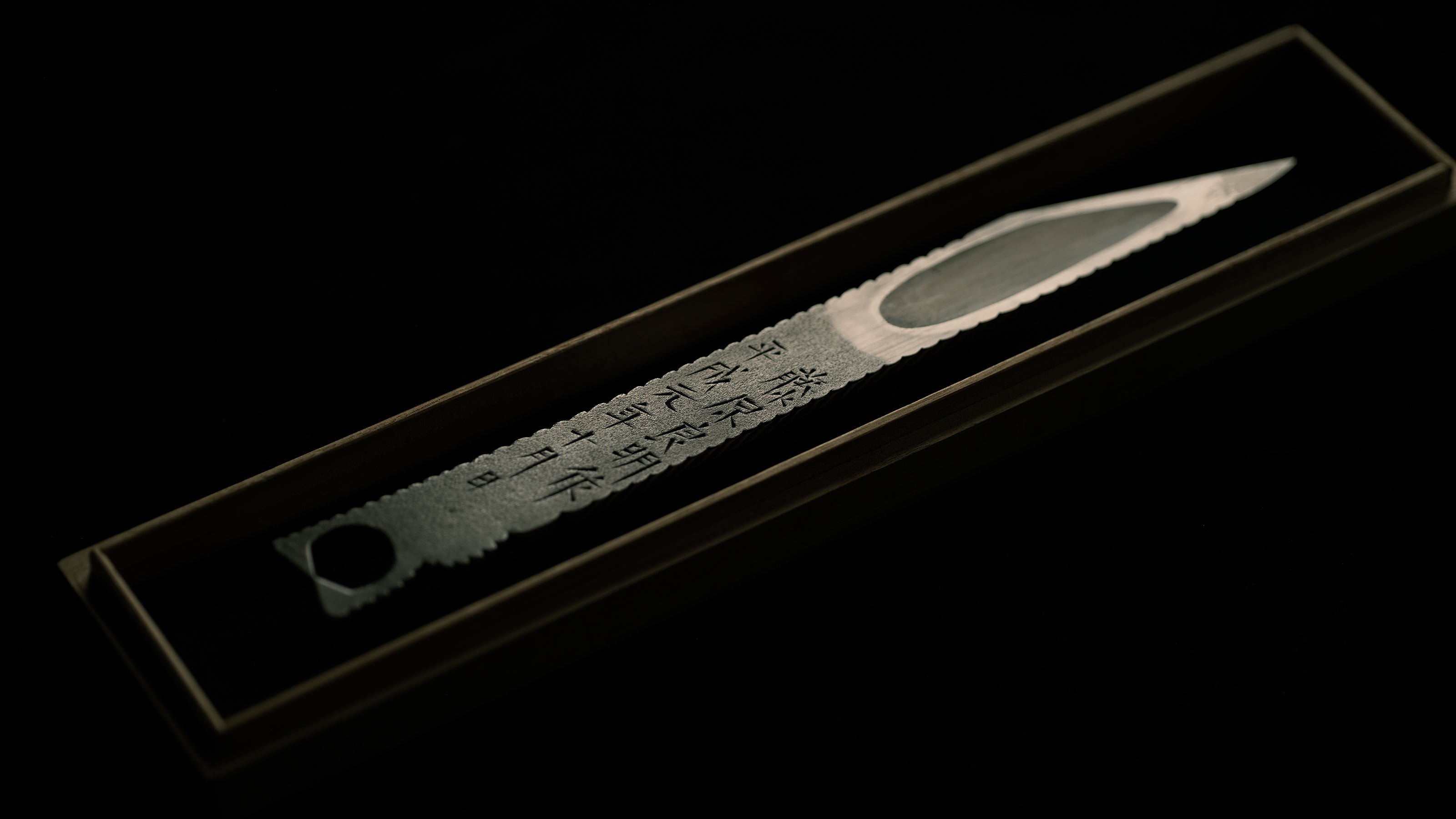 Tiger Kiridashi Knife By Fujiwara Yoshiaki 2nd Generation For Right Hand