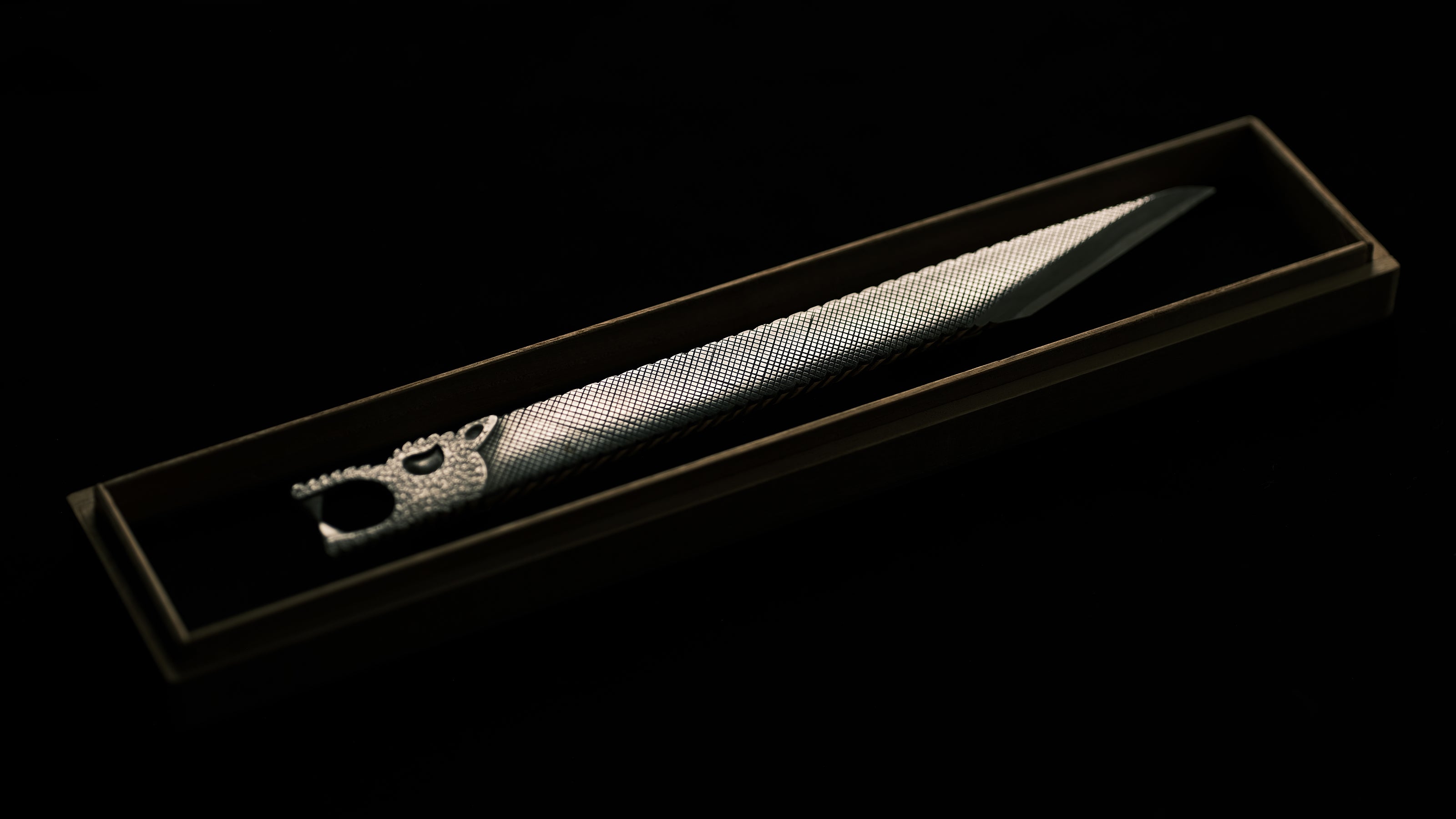 Tiger Kiridashi Knife By Fujiwara Yoshiaki 2nd Generation For Right Hand