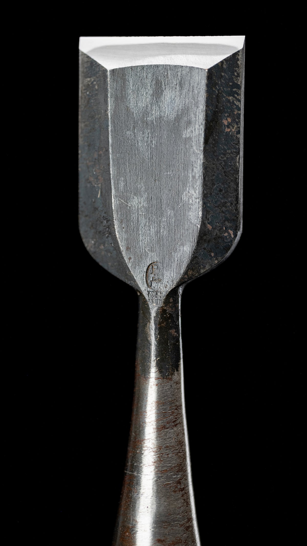 Oire-Nomi Japanese Hand Made Bench Chisel By Hironobu - 42mm