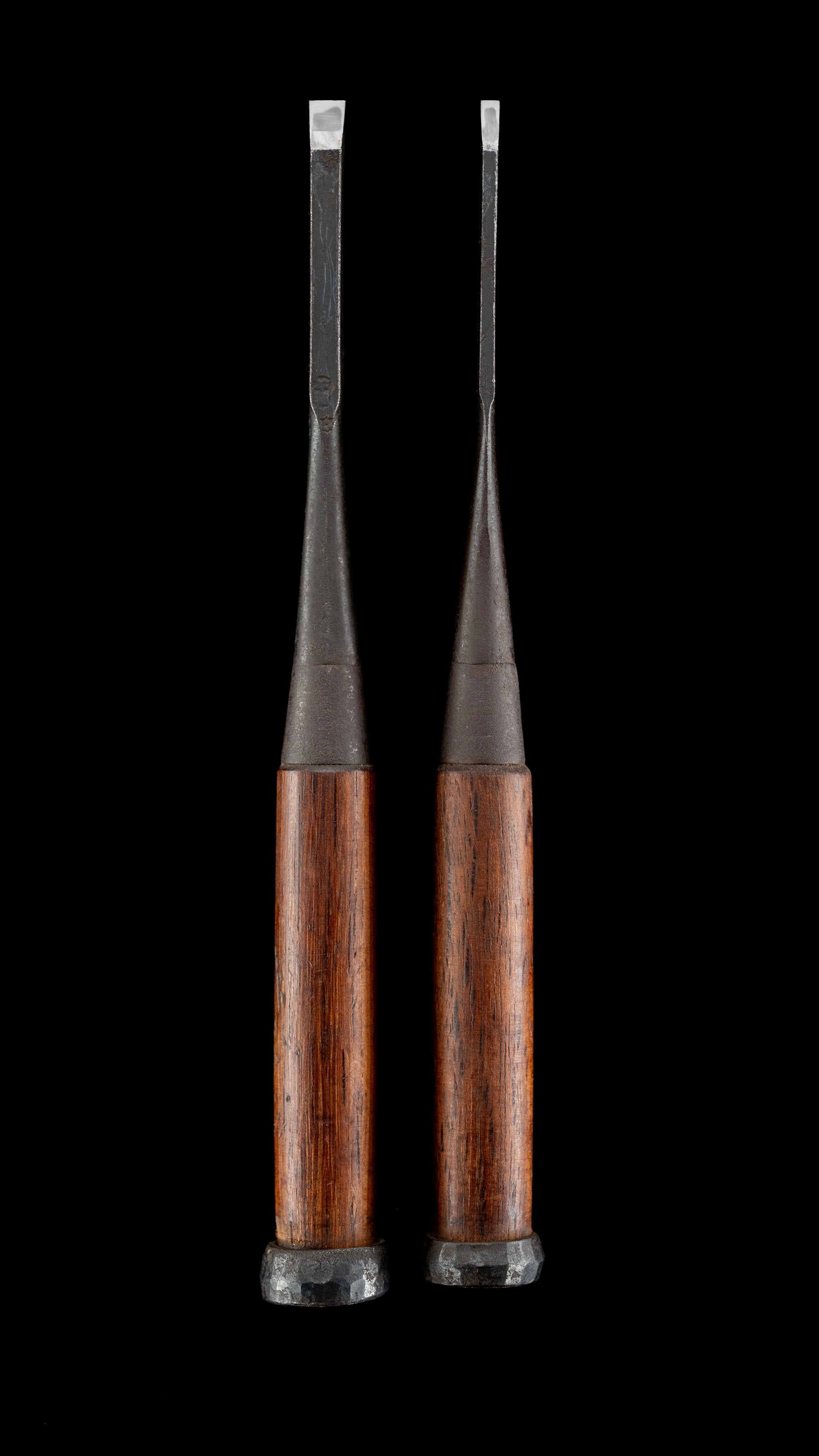 Oire-Nomi Japanese Hand Made Bench Chisel Set By Suketsugu - 3&6mm