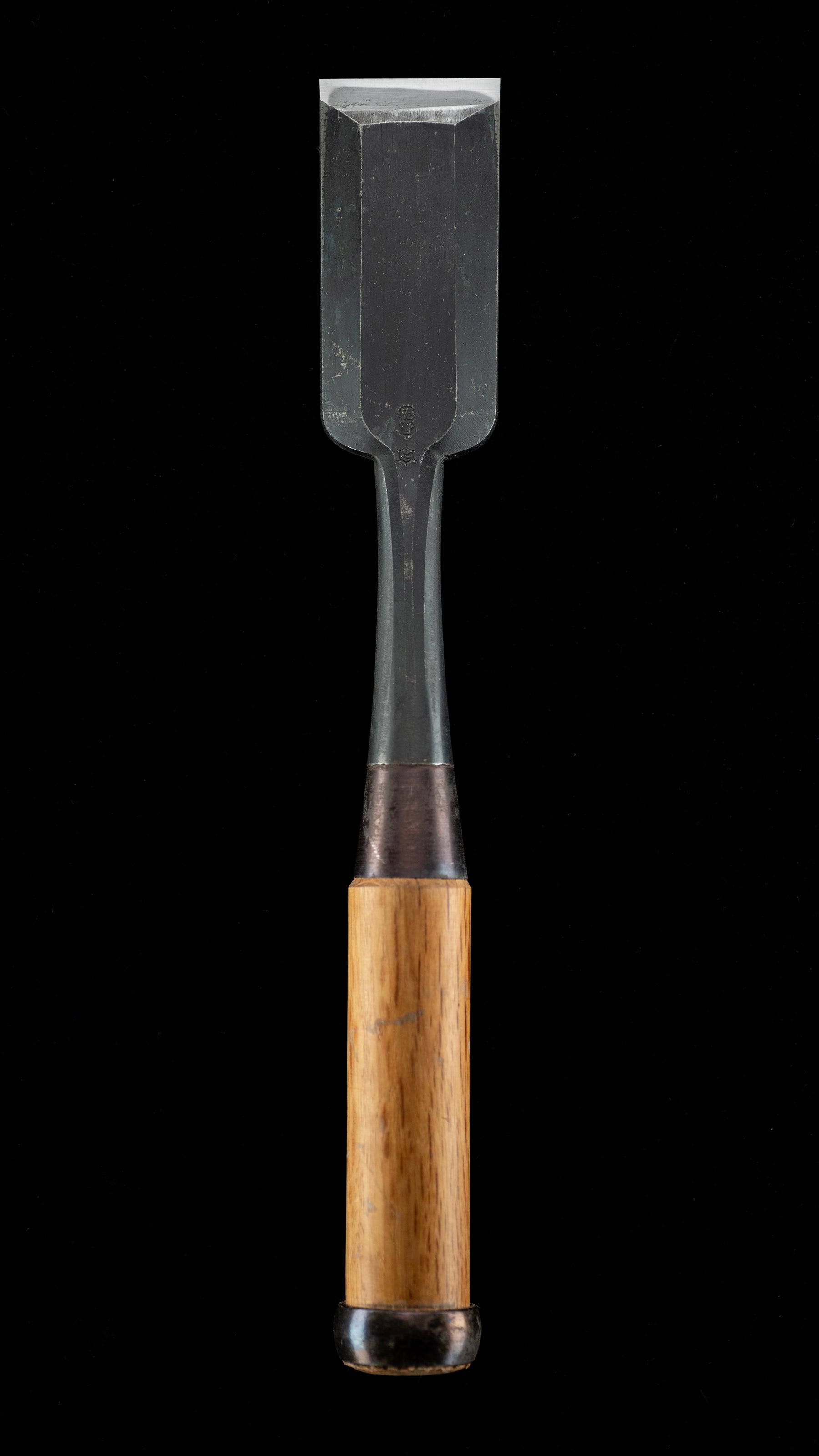 Tataki-Nomi Japanese Hand Made Timber Chisel By Osahiro - 42mm