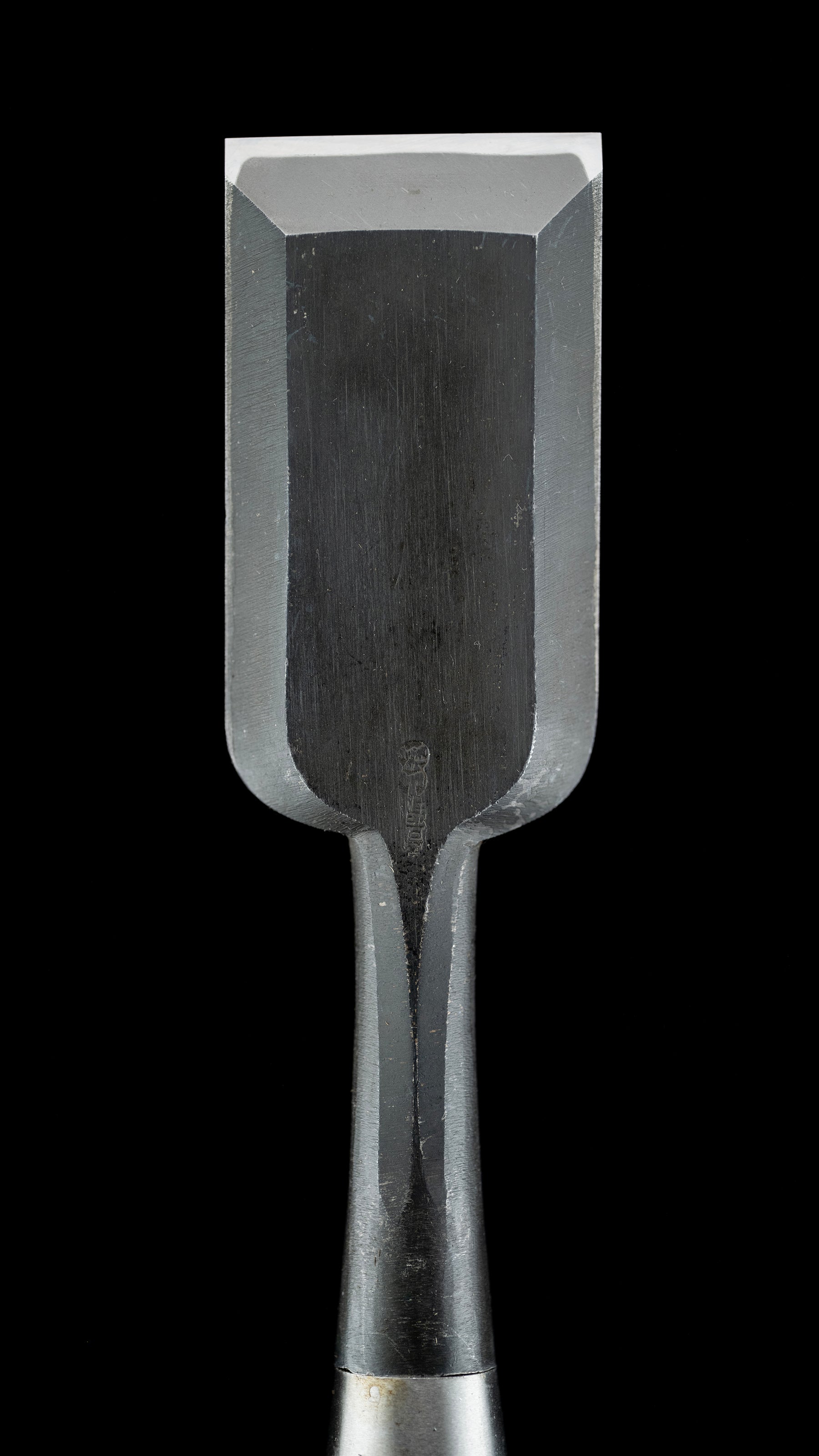 Tataki-Nomi Japanese Hand Made Timber Chisel By Yamahiro - 48mm ②