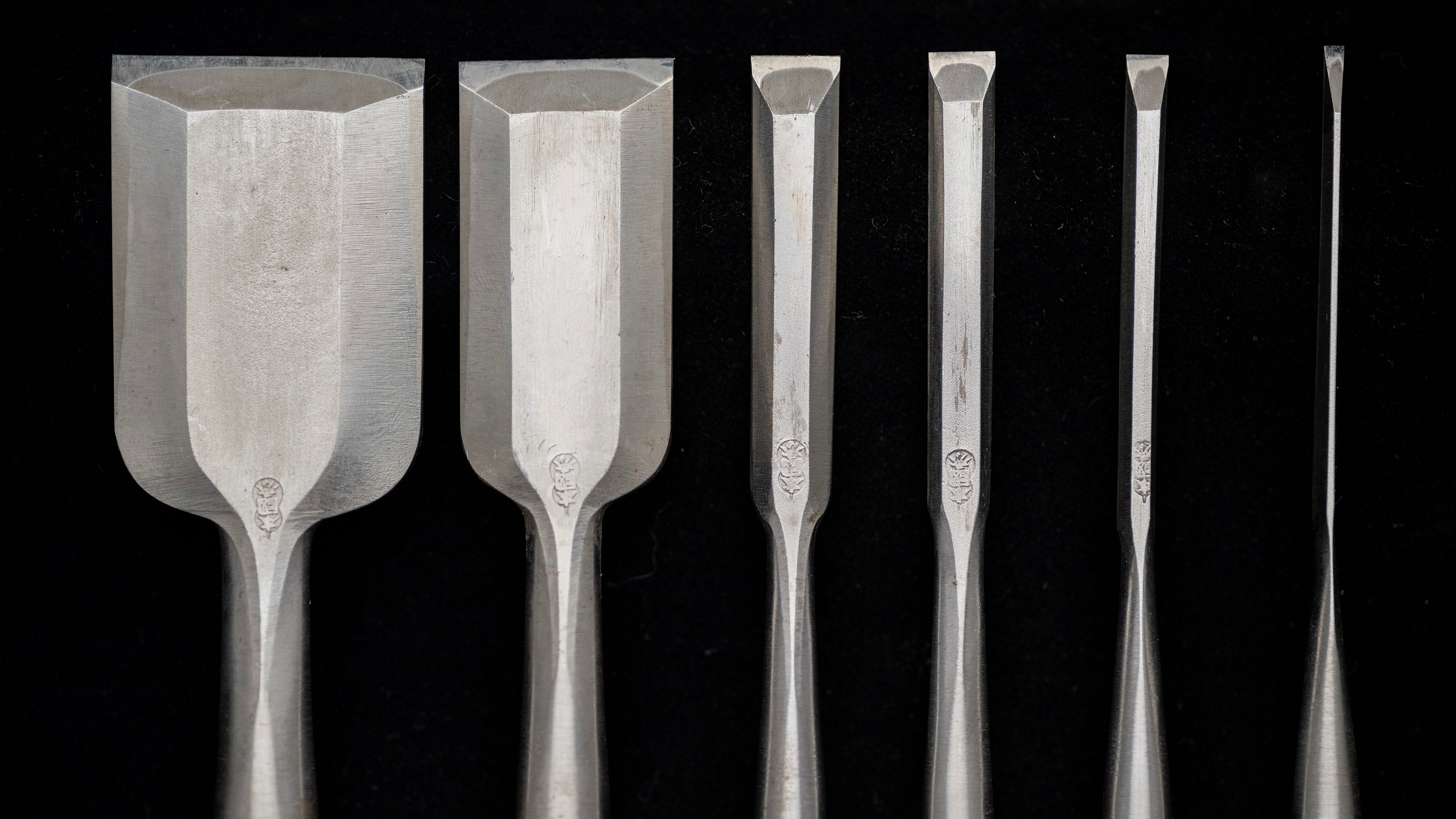 Oire-Nomi Japanese Hand Made Bench Chisel Set By Honkunihide