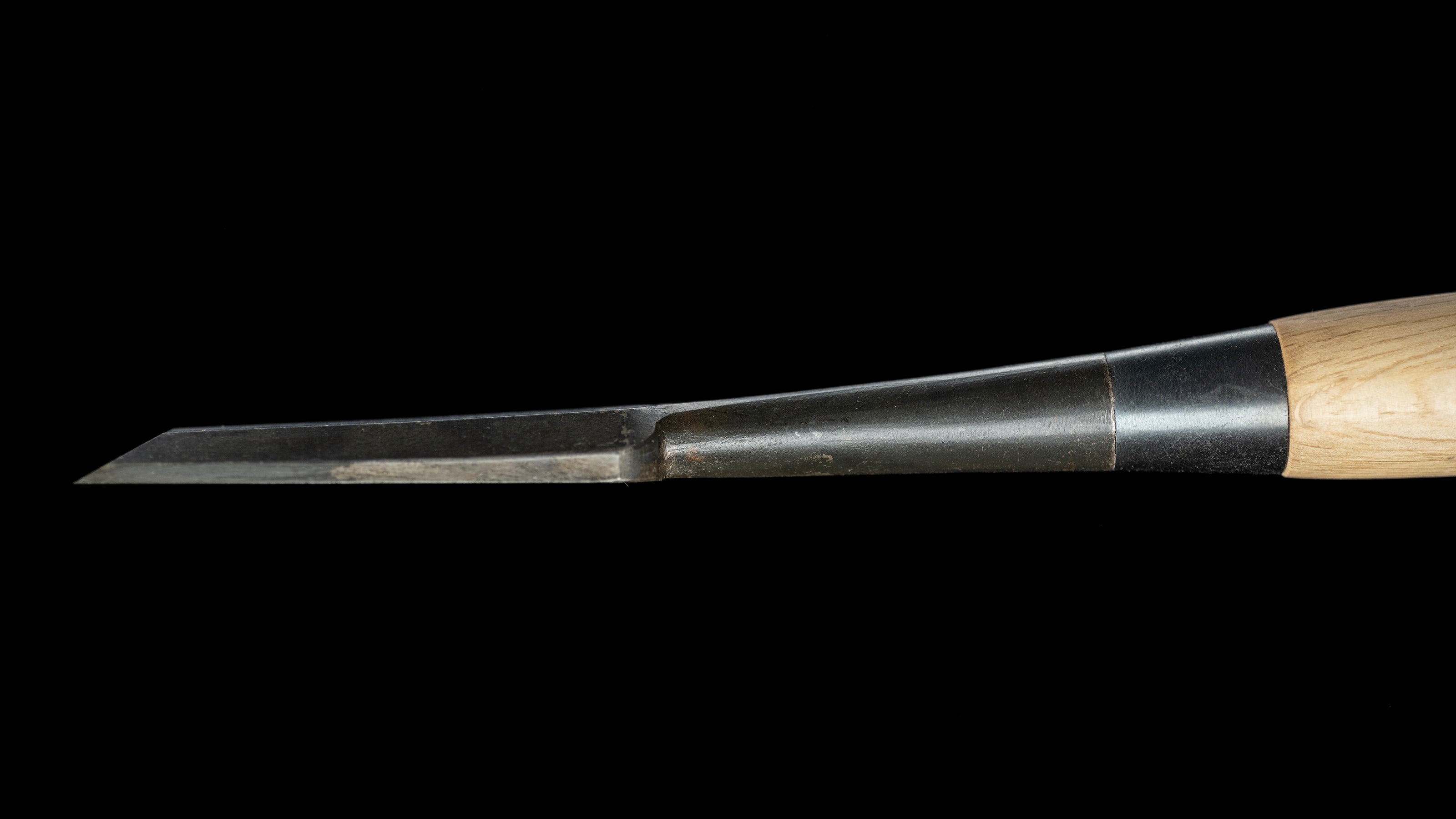 Tataki-Nomi Japanese Timber Chisel By Tsunehiro - 30mm