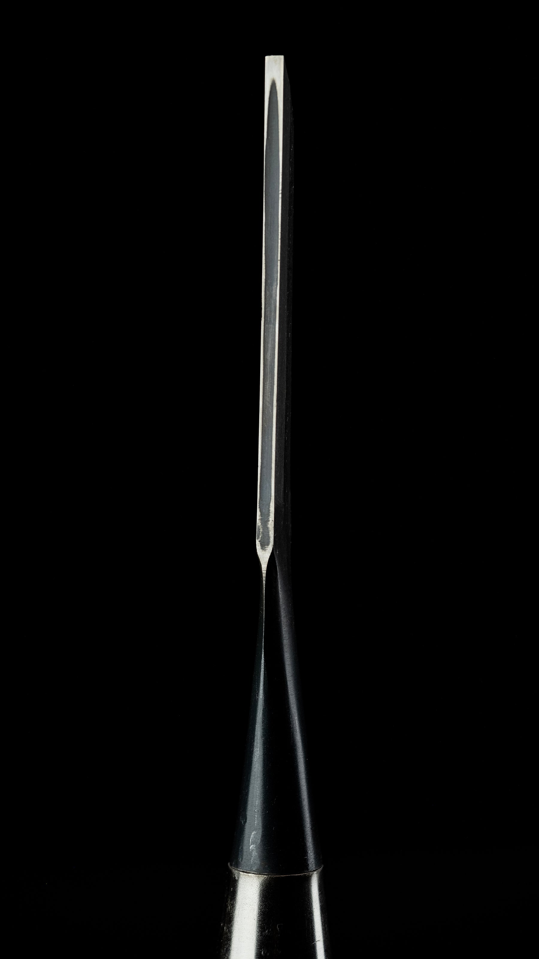 Chu-Tataki-Nomi Japanese Timber Chisel By Kiyohisa - 3mm