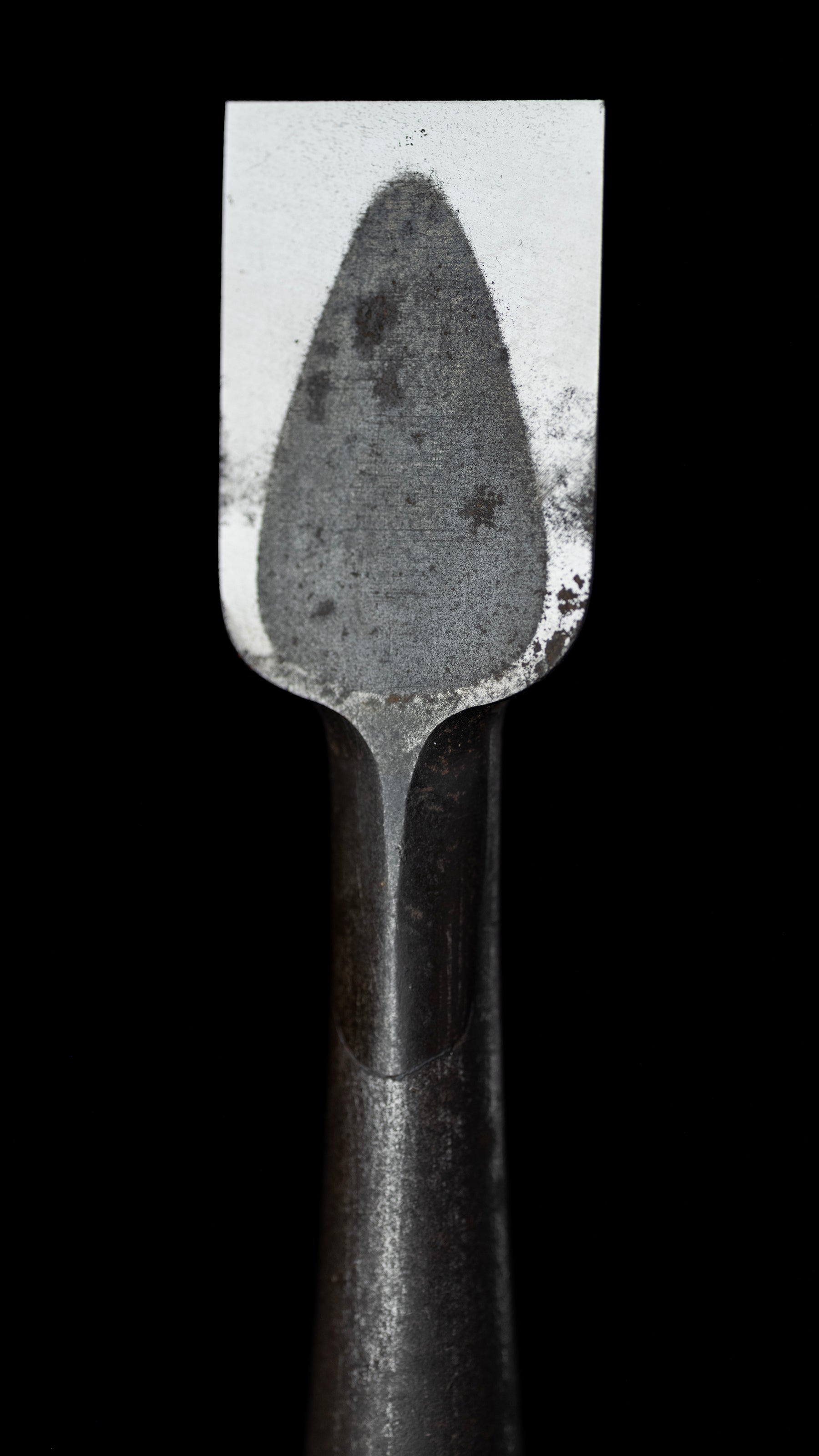 Daiya-Shinogi-Tsuki-Nomi Japanese Dai-Maker’s Dovetail Paring Chisel - 36mm