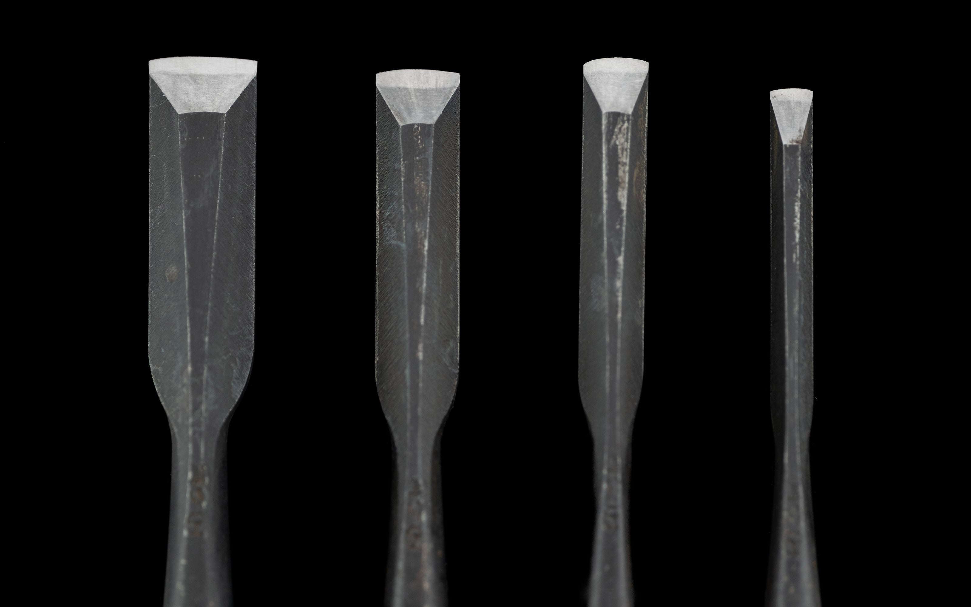 Hiramaru-nomi Japanese Flat Round Carving Chisel Set By Konobu Ⅱ