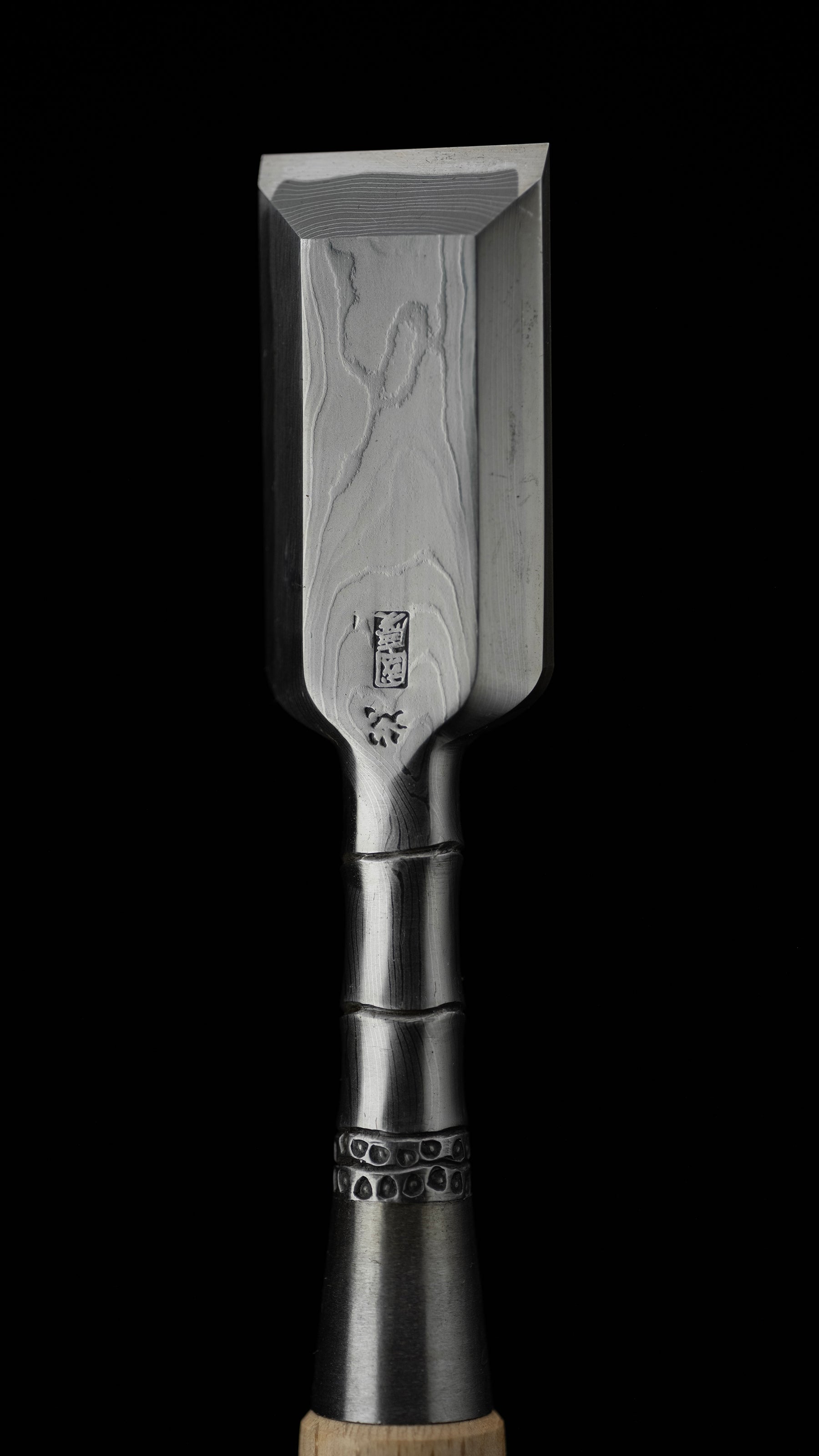 Oire-Nomi Japanese Bamboo Joint Shape Bench Chisel By Kunikei Third Generation - 30mm