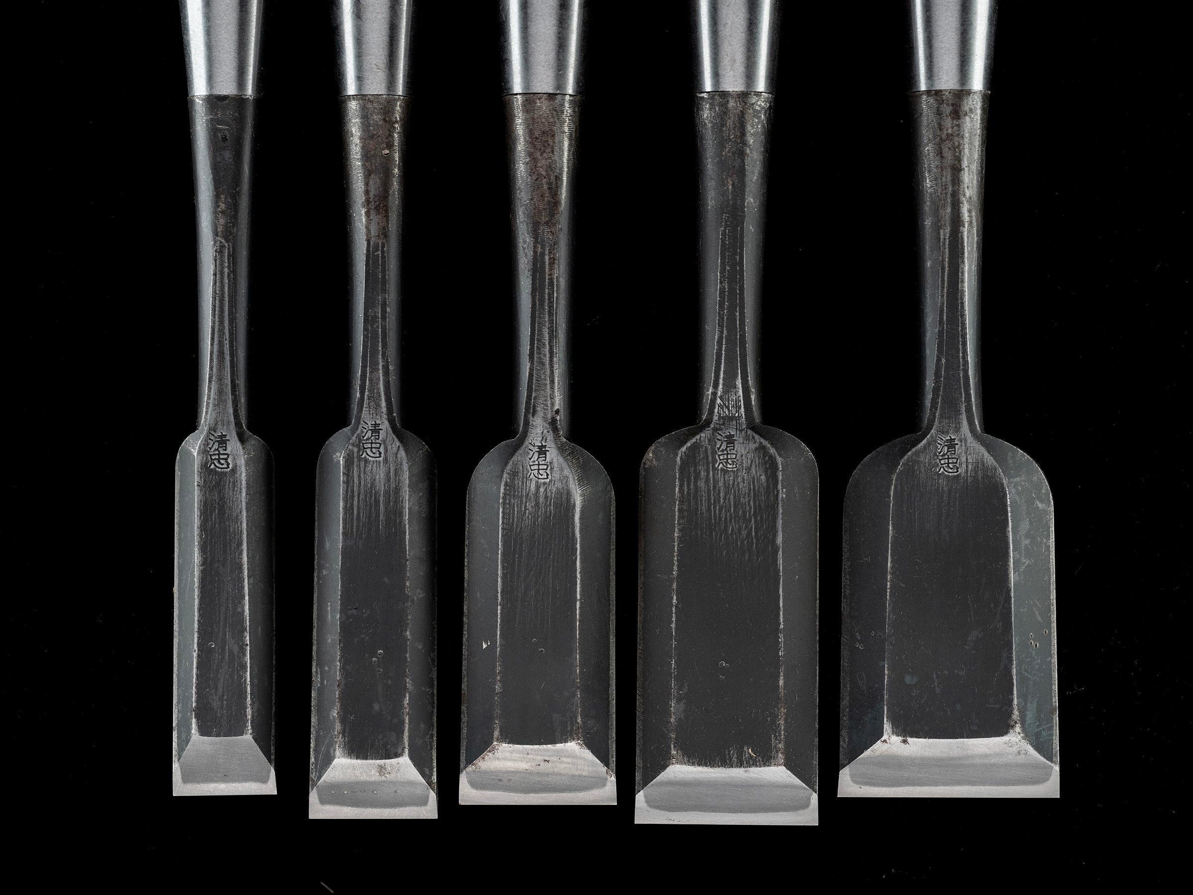 Tataki-Nomi Japanese Hand Made Timber Chisel 5-Pieces Set By Kiyotada Ⅱ