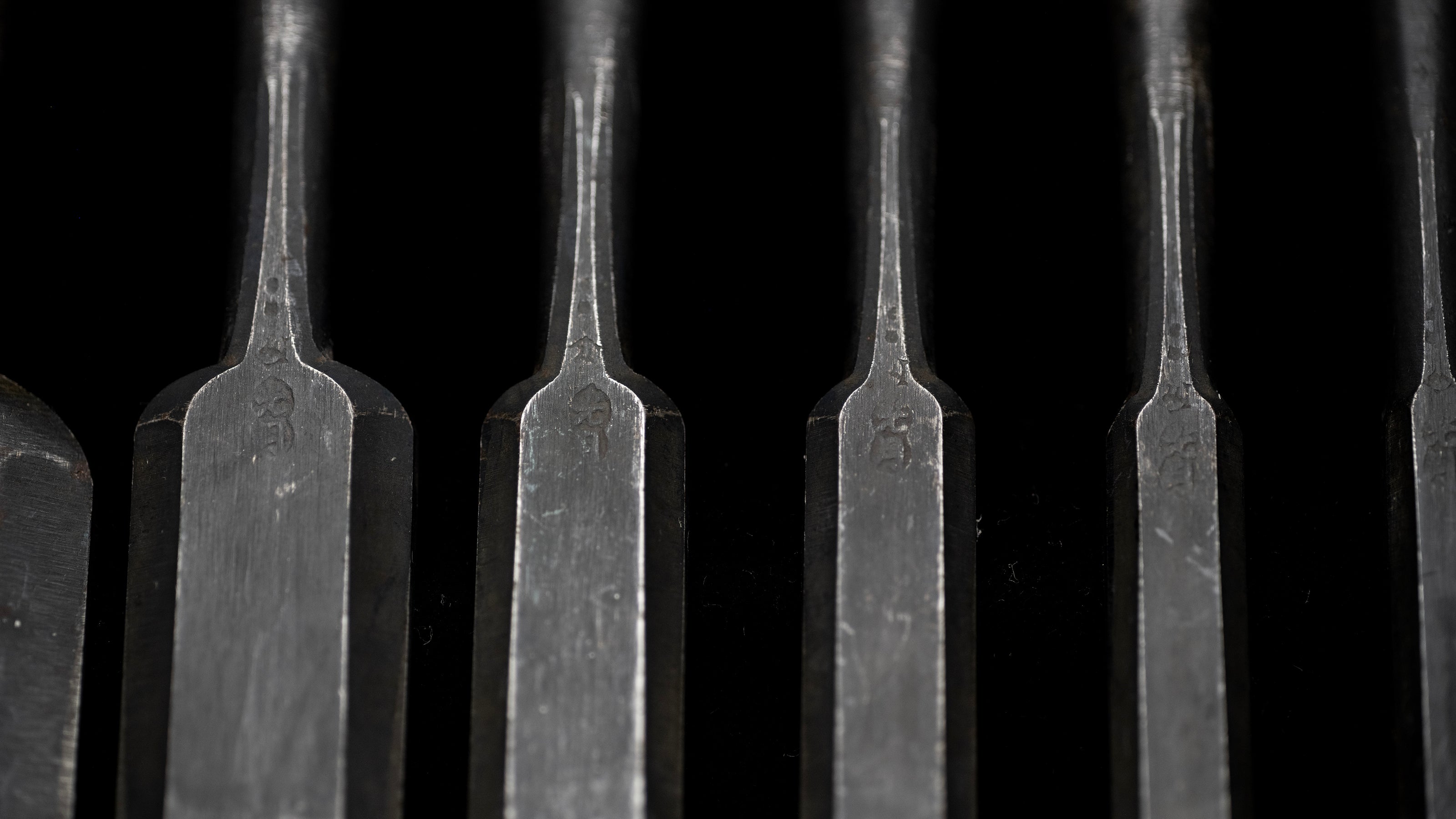 Oire-Nomi Japanese Hand Made Bench Chisel Set By Mitsuki