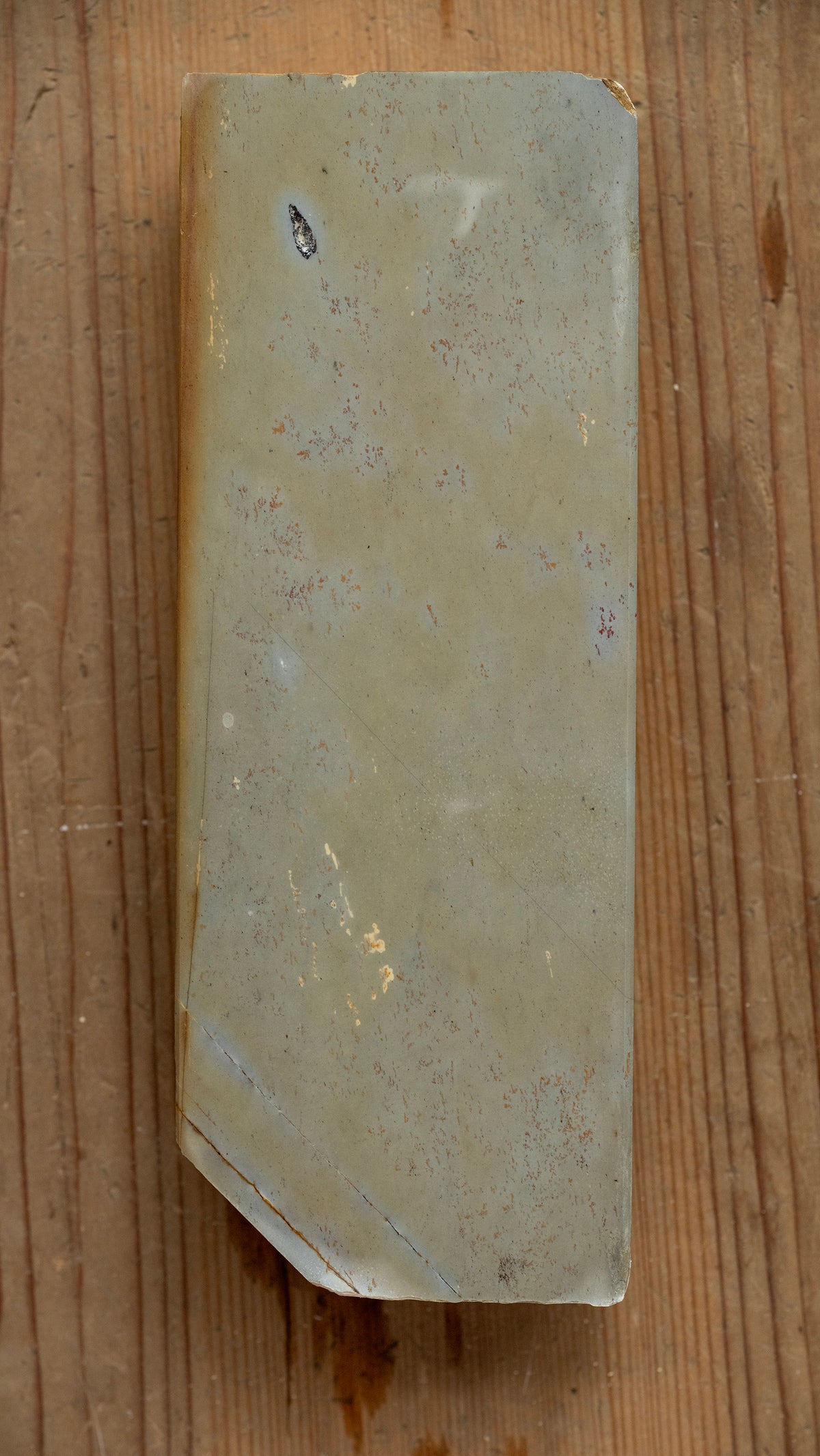 Uchikumori Suita Japanese Natural Finishing Stone - 1312g